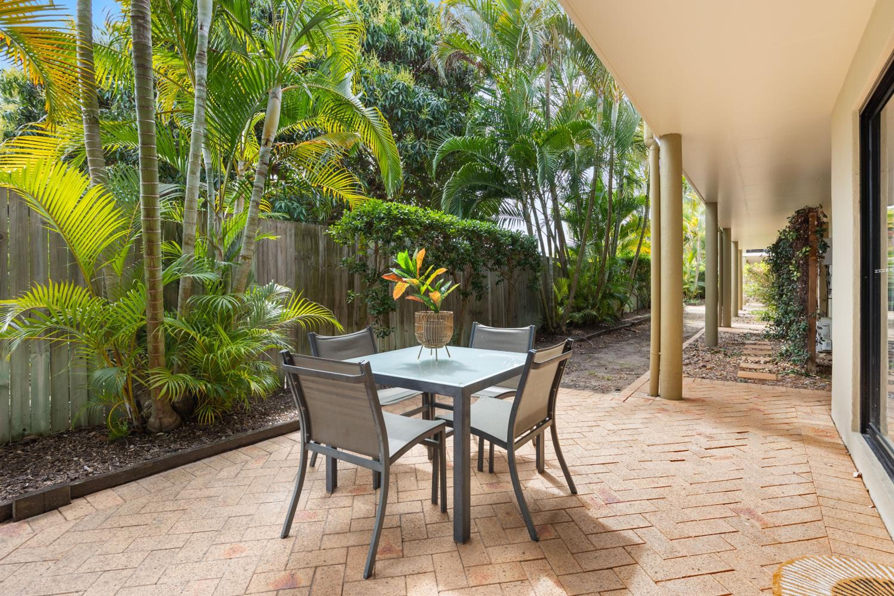Family Friendly Apartment - 1 Minute Walk To Beach