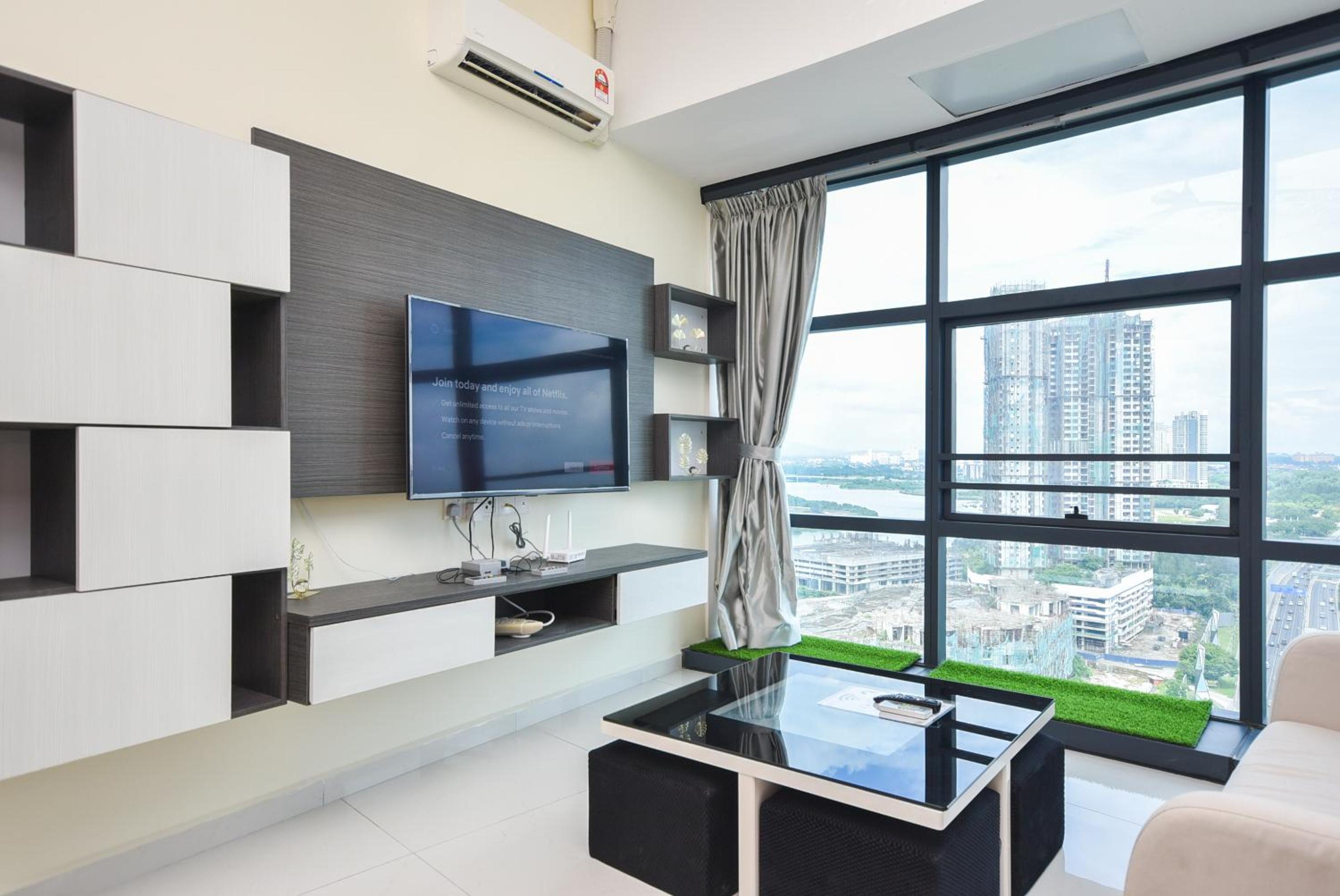 Country Garden Seaview Suite by Nest Home at Danga Bay