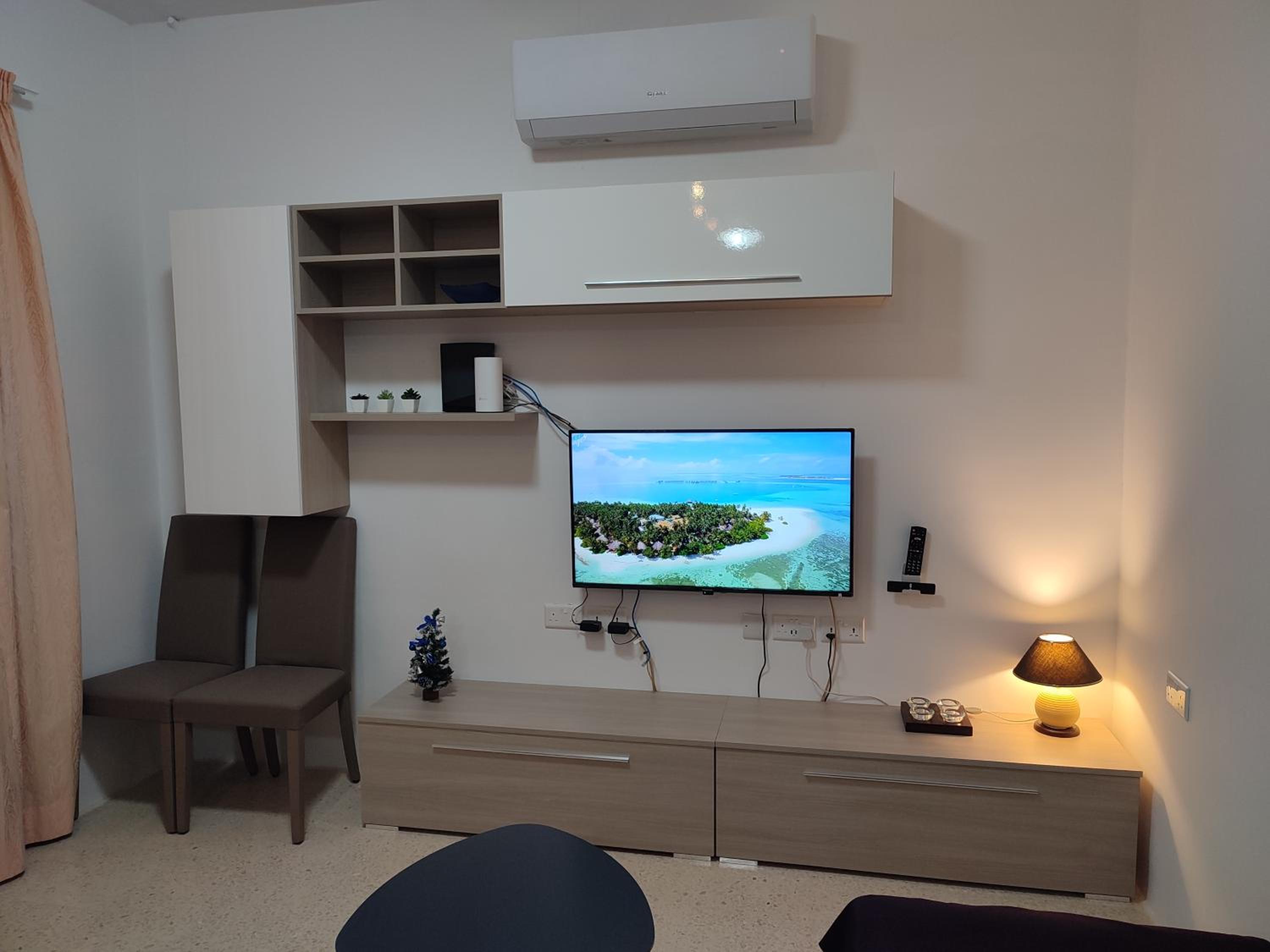Dolphin Court 3-Bedroom Sea View Apartment in Marsaskala, Malta view 5