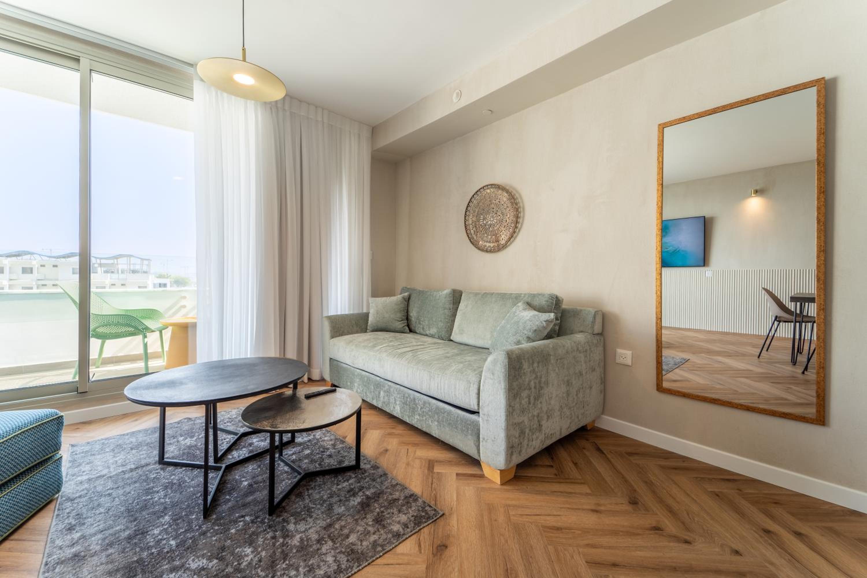 Luxury Apartments - By Harim view 2