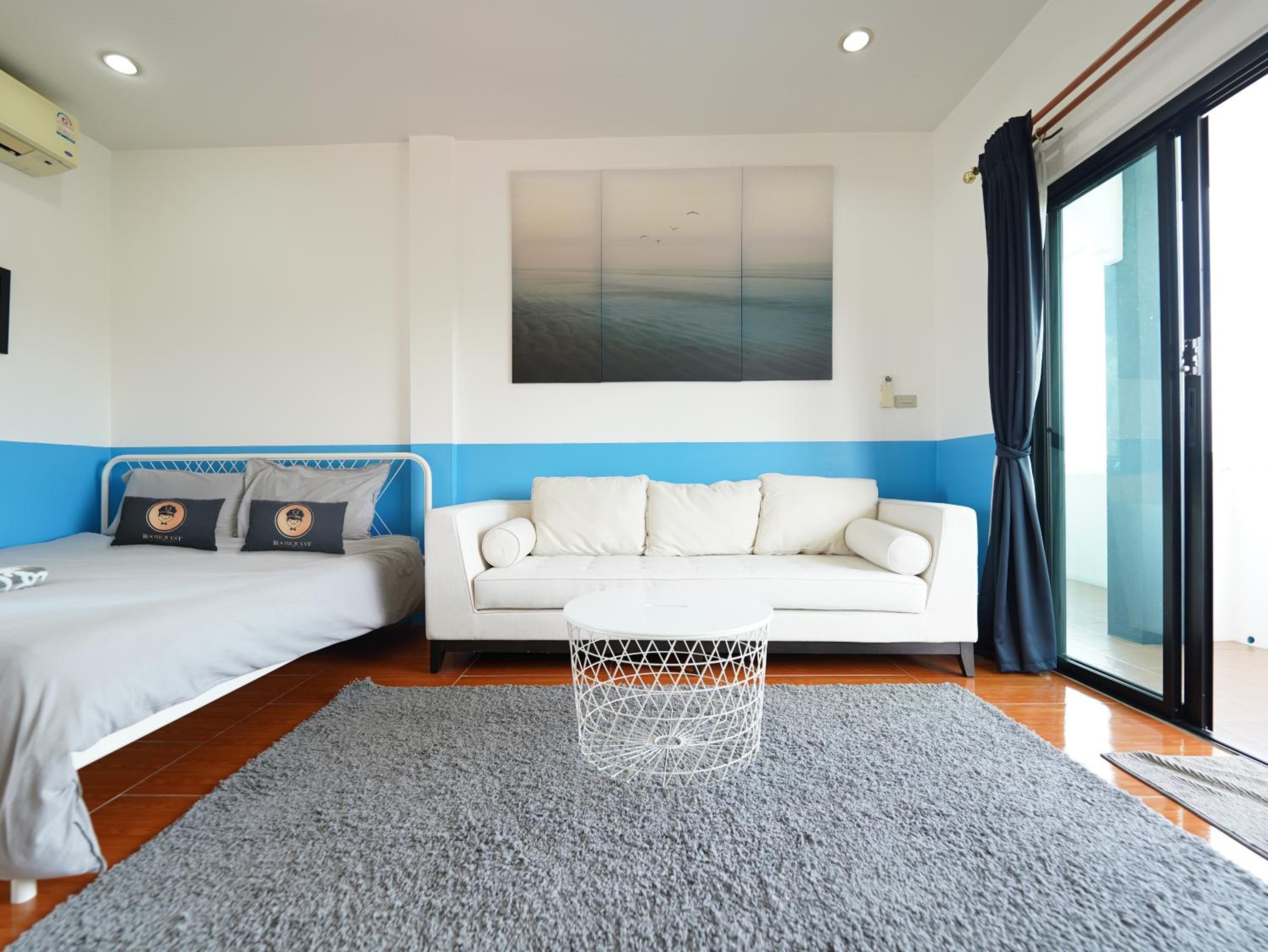 RoomQuest One Bangsaray