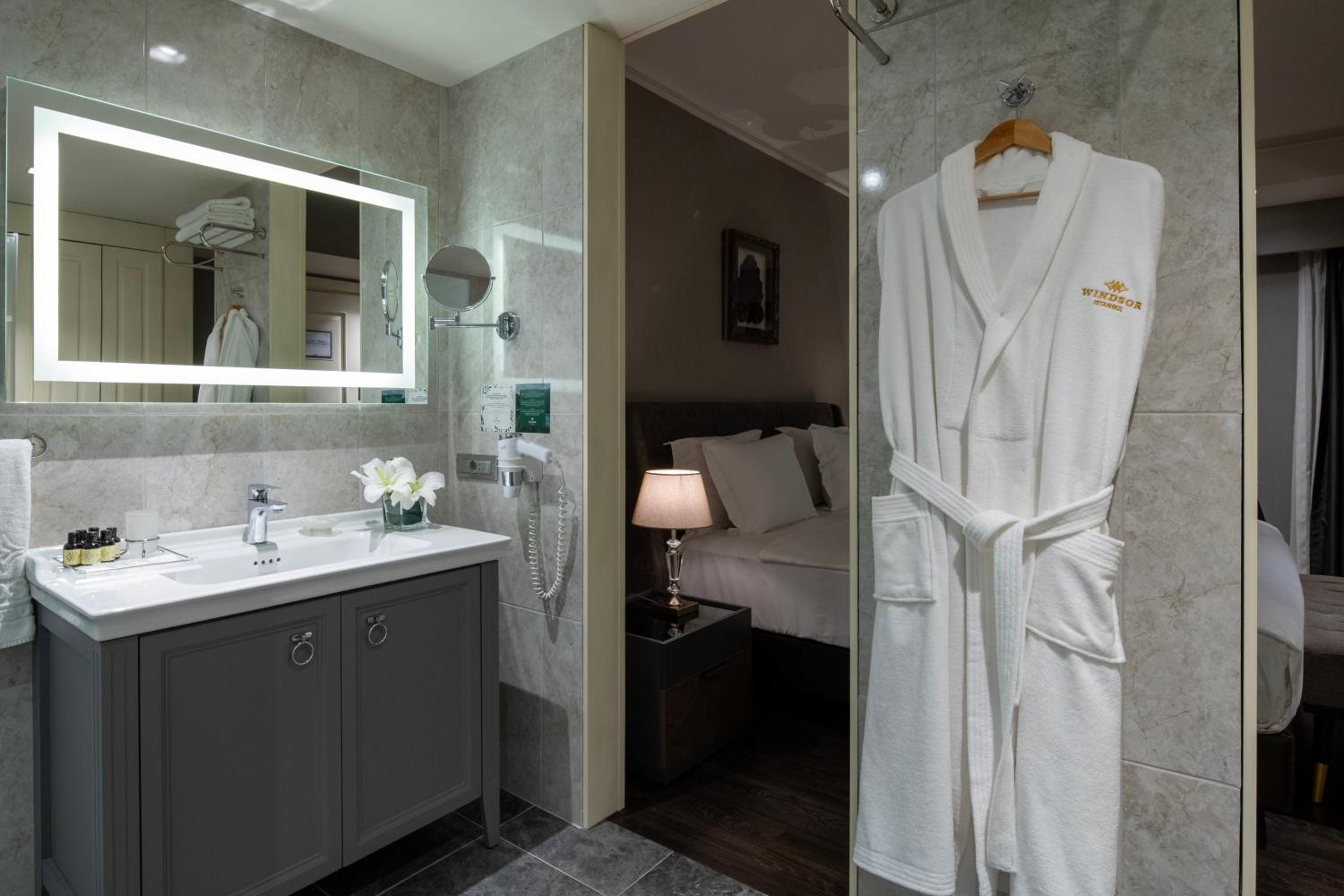 Windsor Hotel & Convention Center Istanbul - Image 74