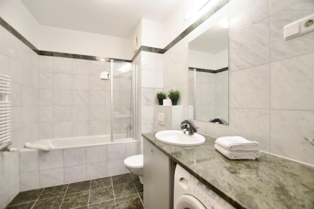 Standard Apartment by Hi5 - Kazinczy street view 2