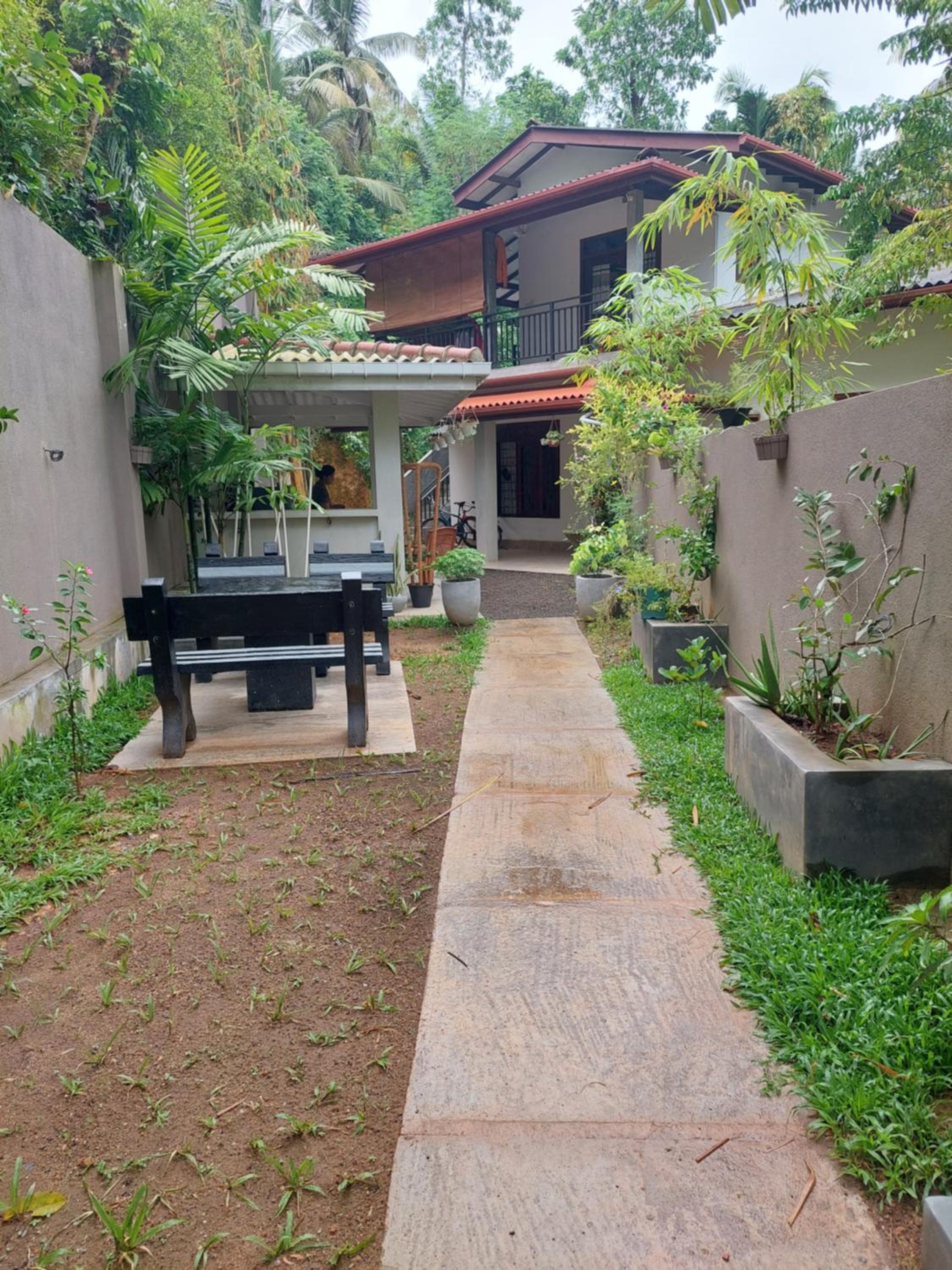 Sudu Guest view 4