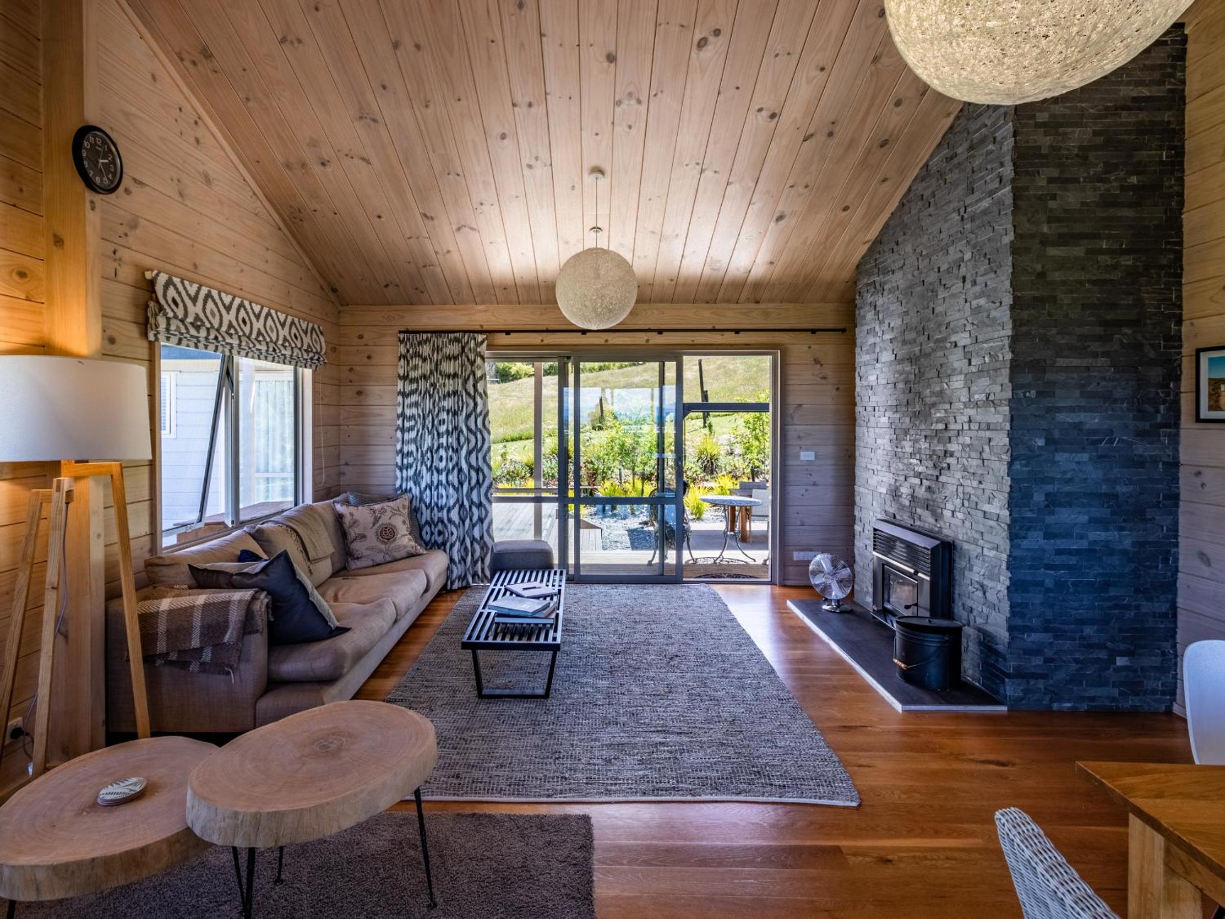 Paddock House - Motueka Holiday Home view 2