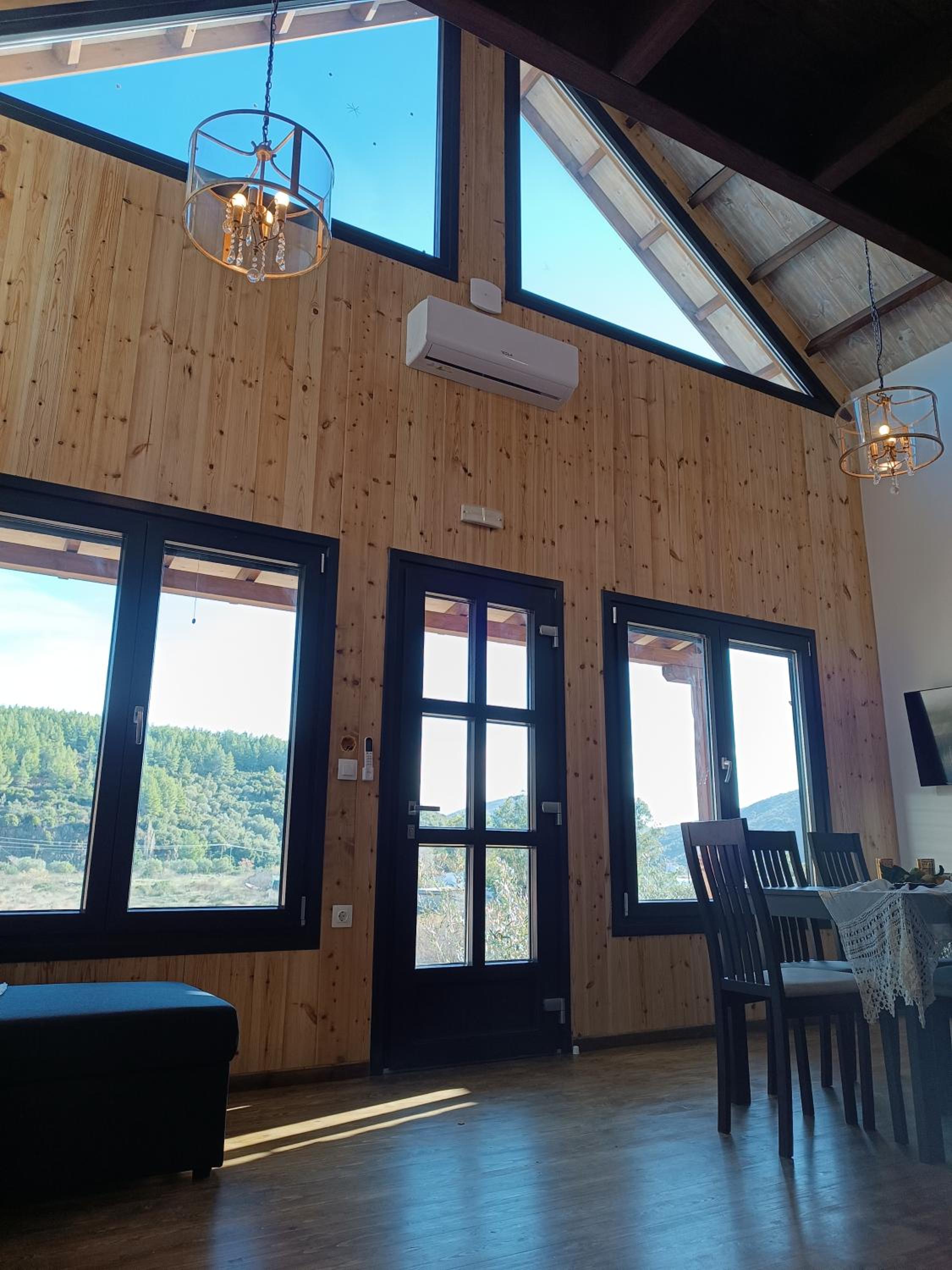Kartalia wooden maisonette