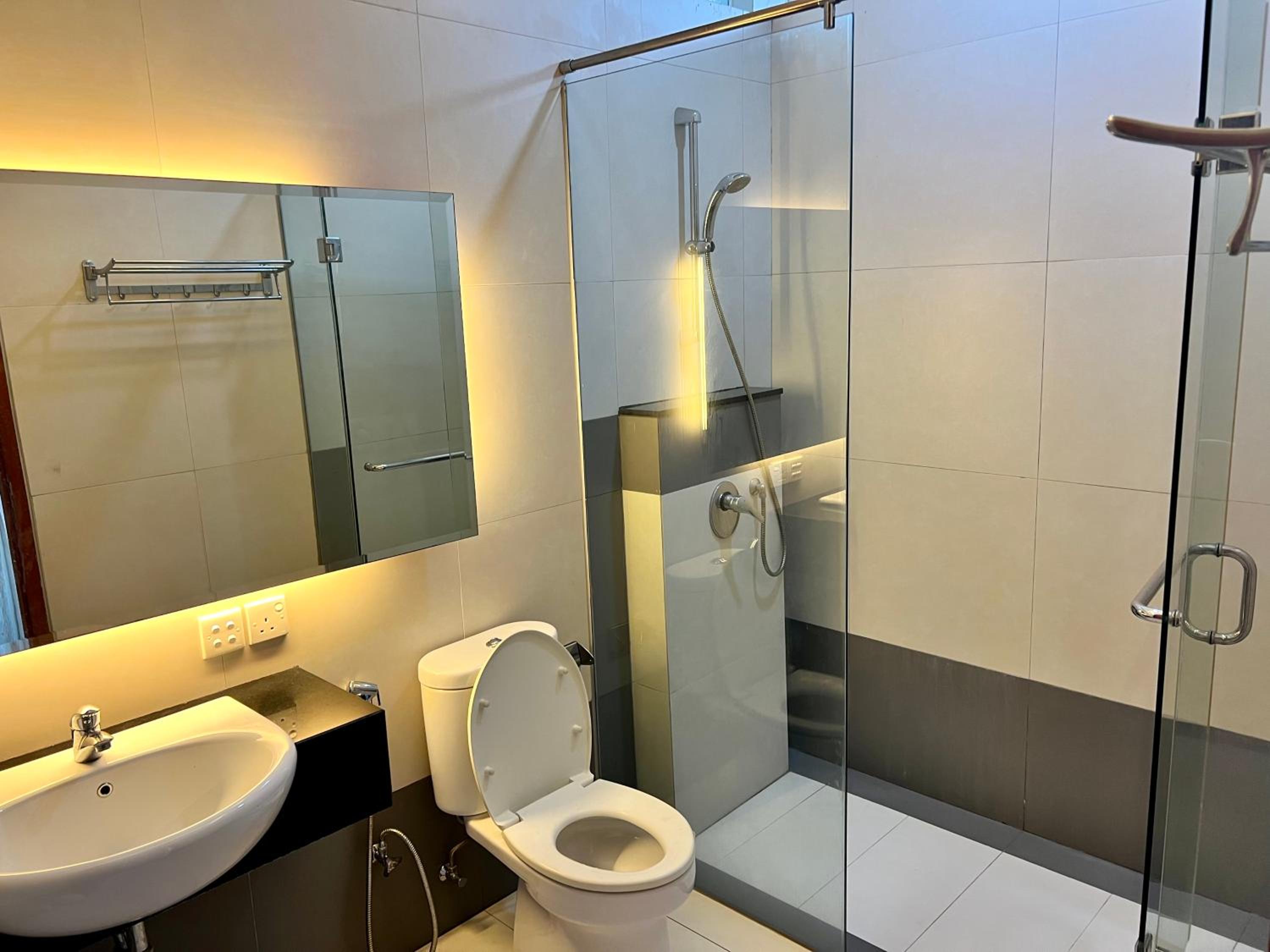 MODERN VILLA @ GRAND SUMMIT SOUTHLINK view 2