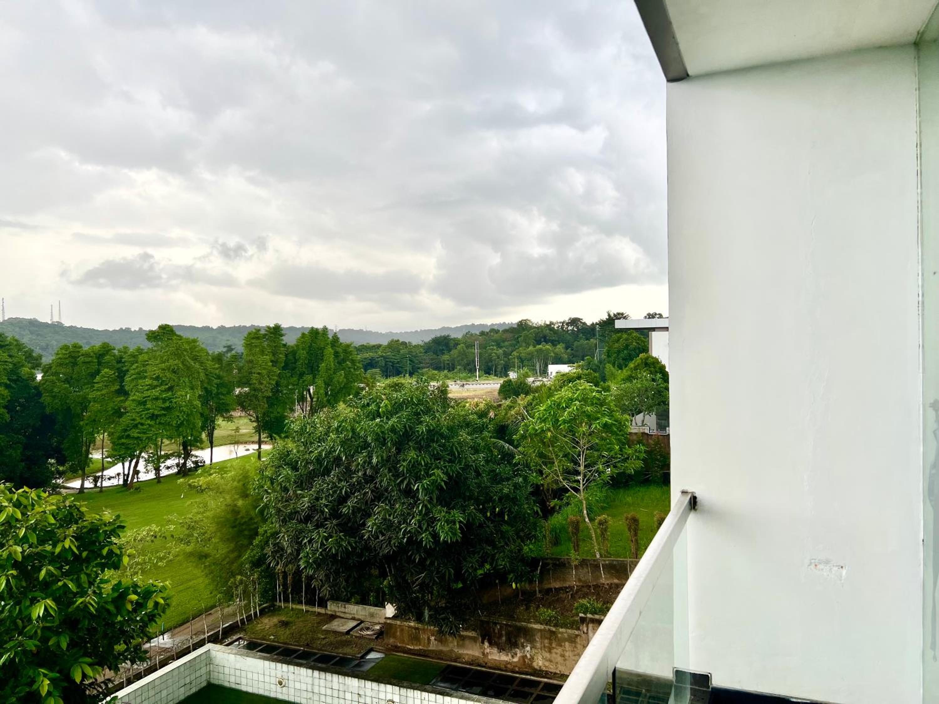 MODERN VILLA @ GRAND SUMMIT SOUTHLINK view 5