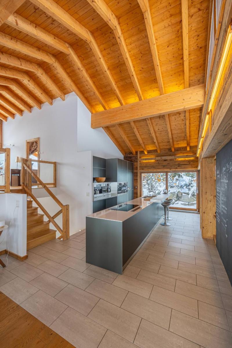 Above the Clouds - spacious chalet with great view