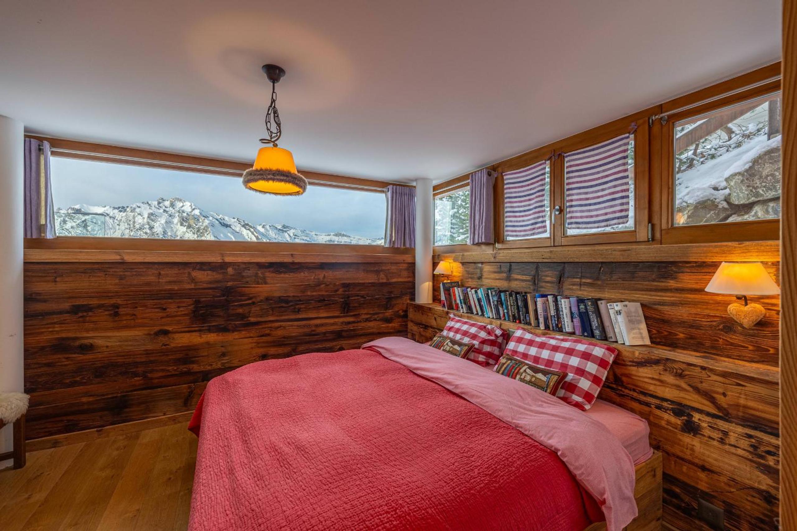 Above the Clouds - spacious chalet with great view