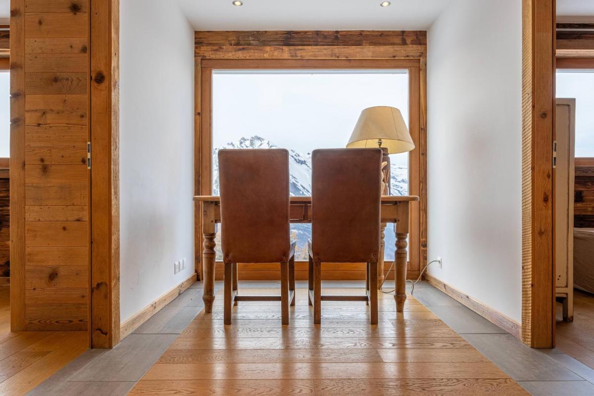 Above the Clouds - spacious chalet with great view