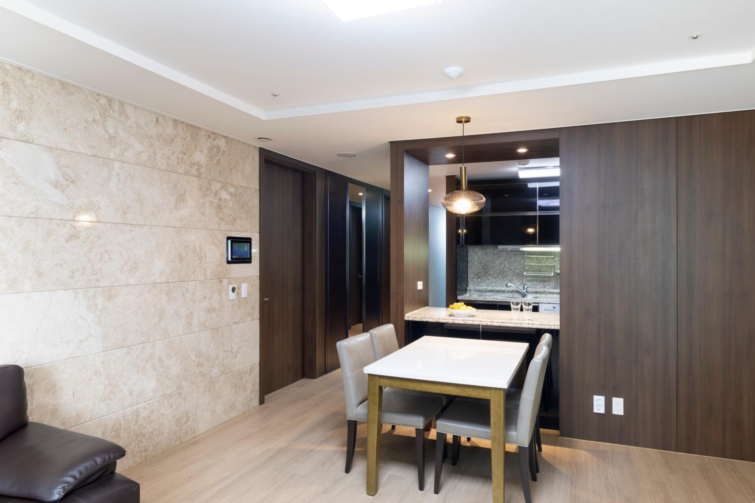 Pale De Cz Condo
