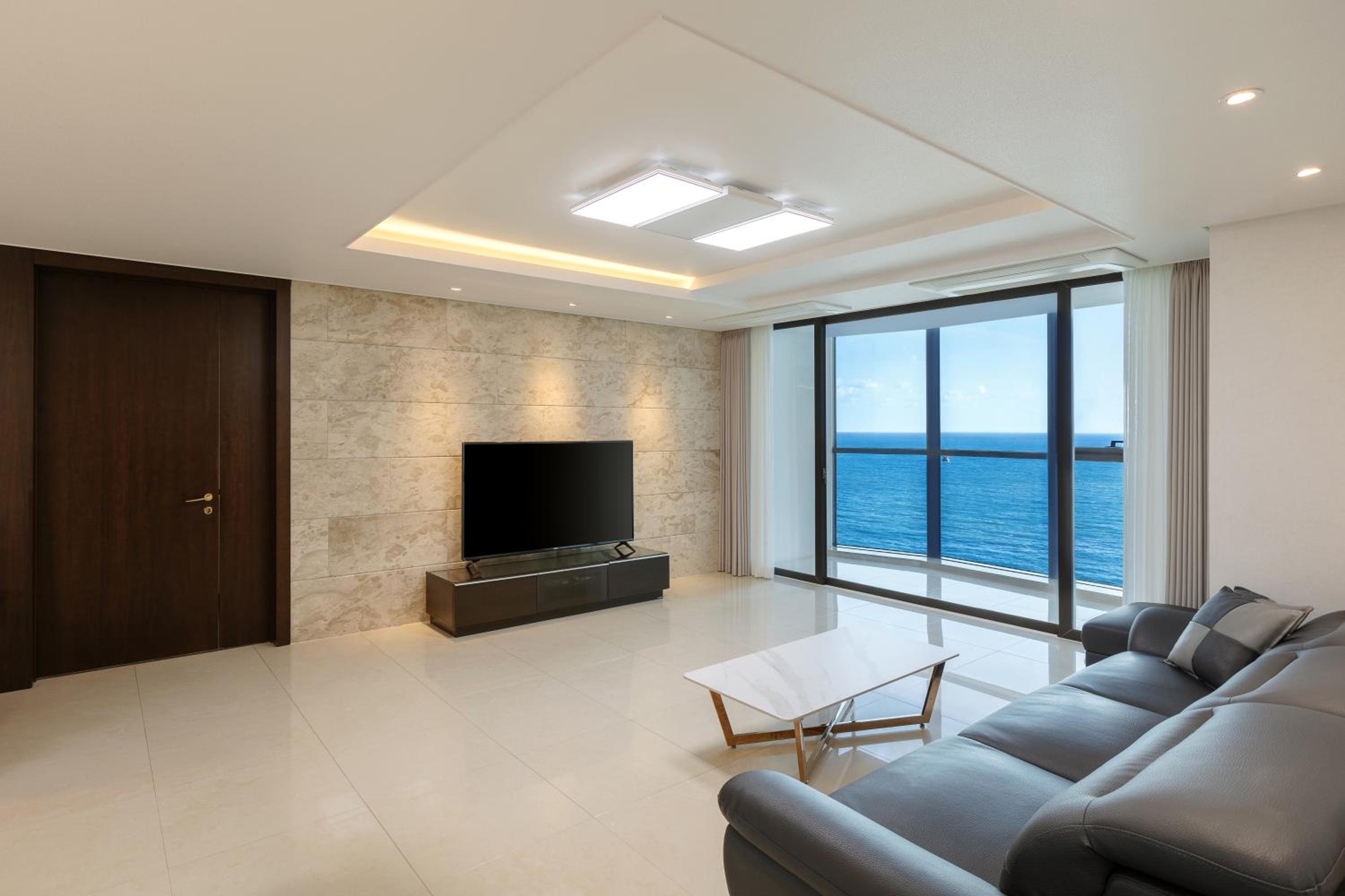 Pale De Cz Condo