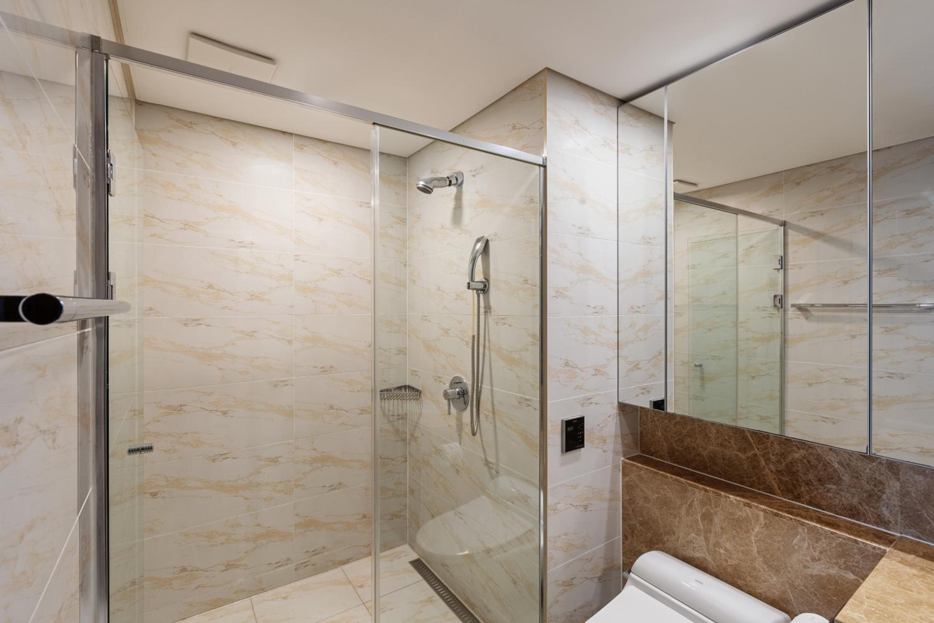 Pale De Cz Condo