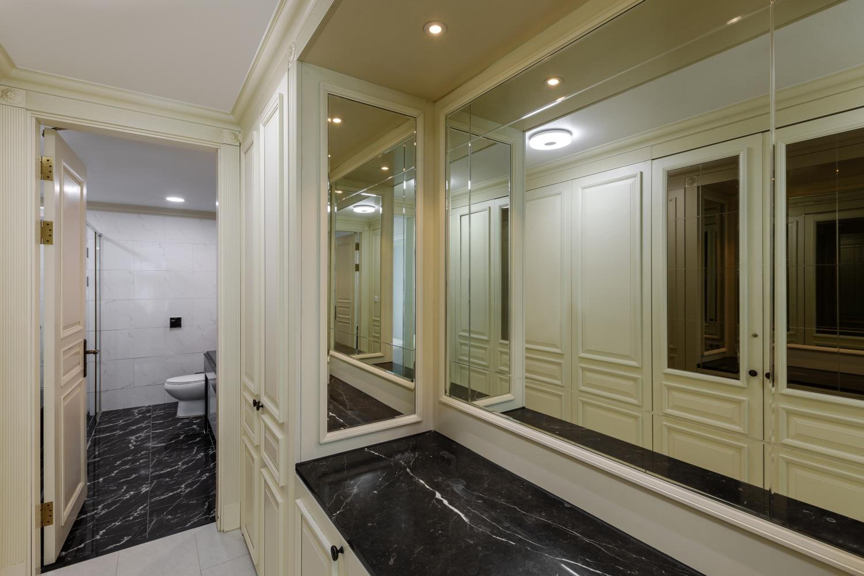 Pale De Cz Condo