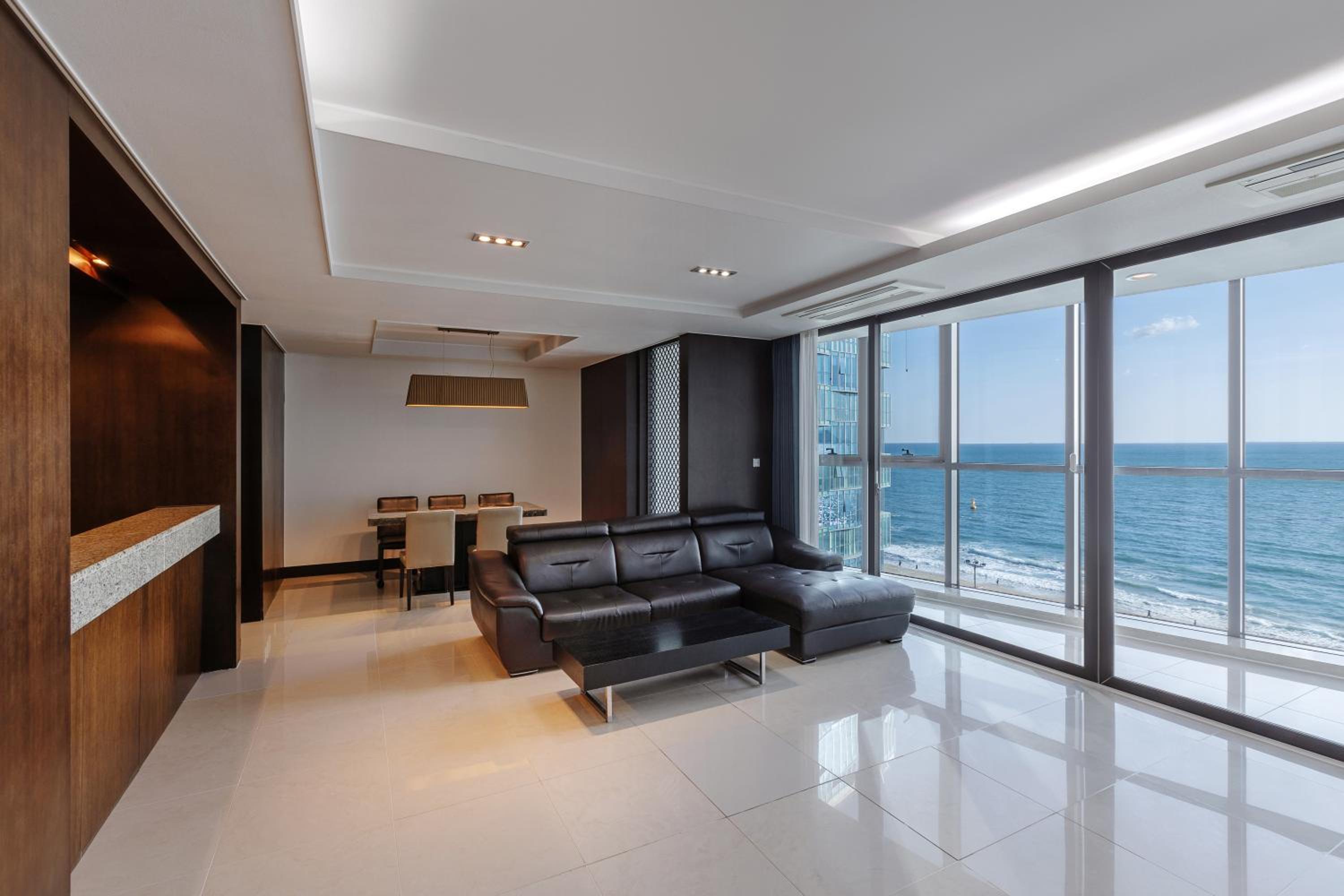 Pale De Cz Condo