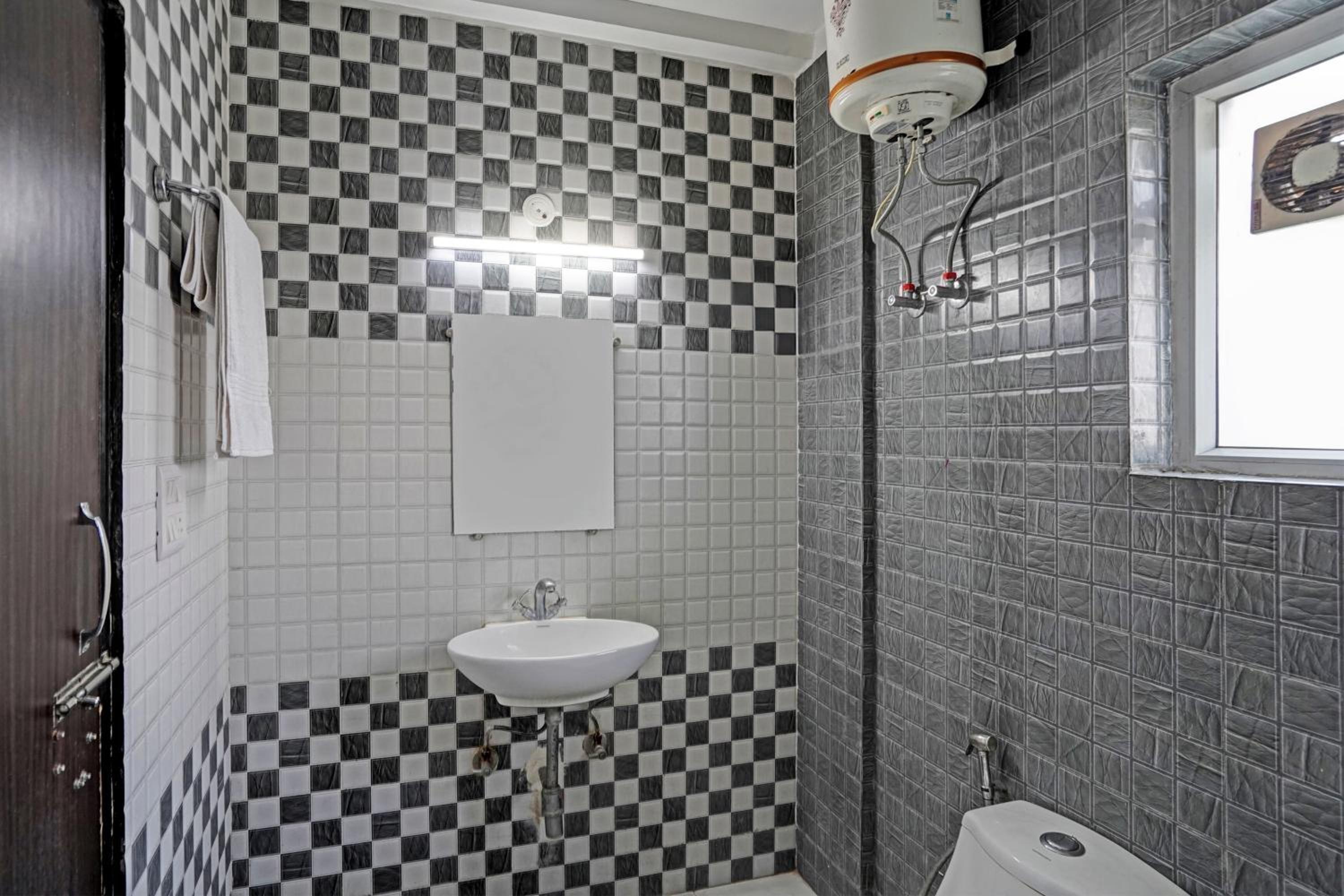 Photo 28