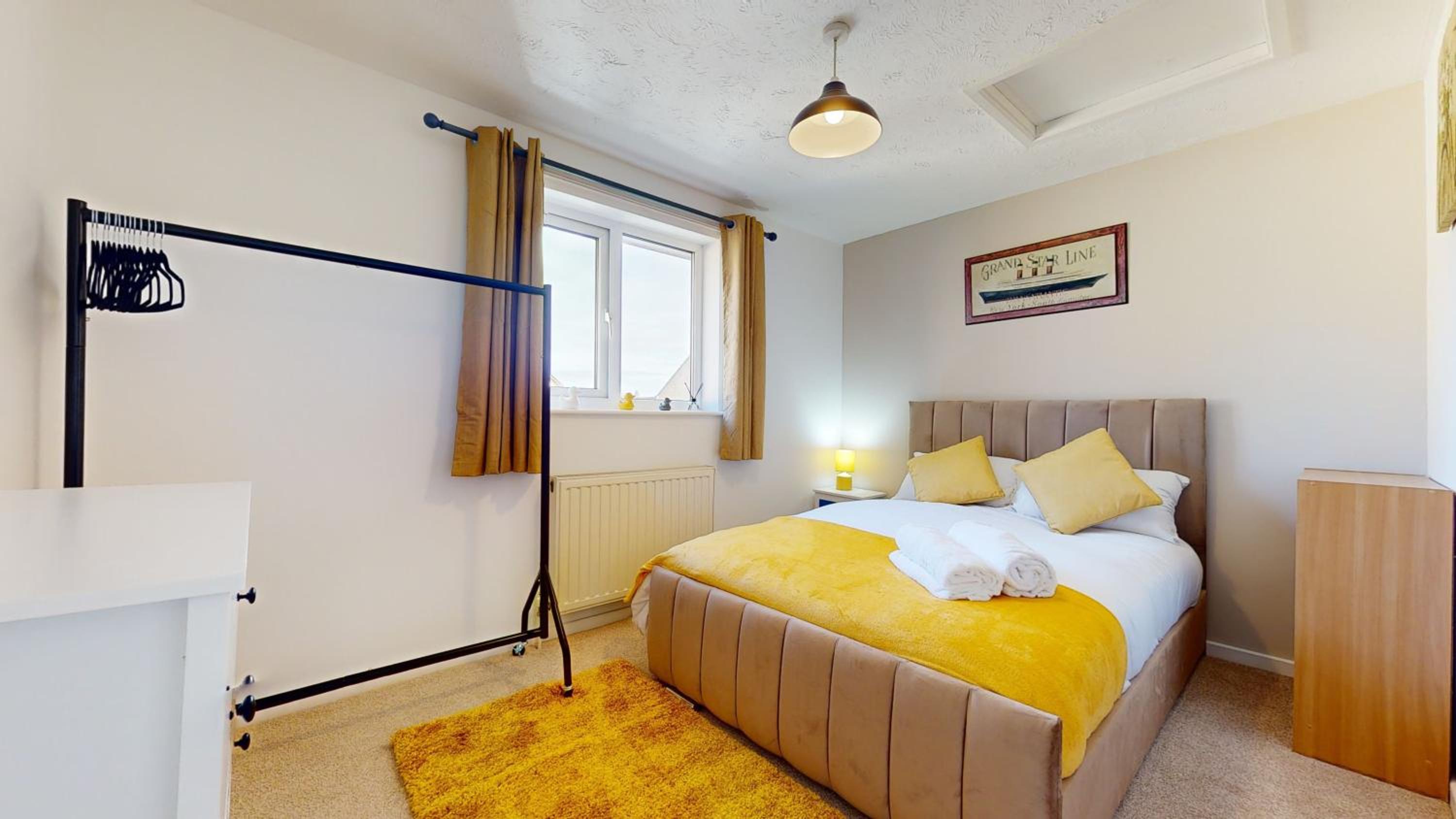 Cosy 2 double bed property in Milton view 2