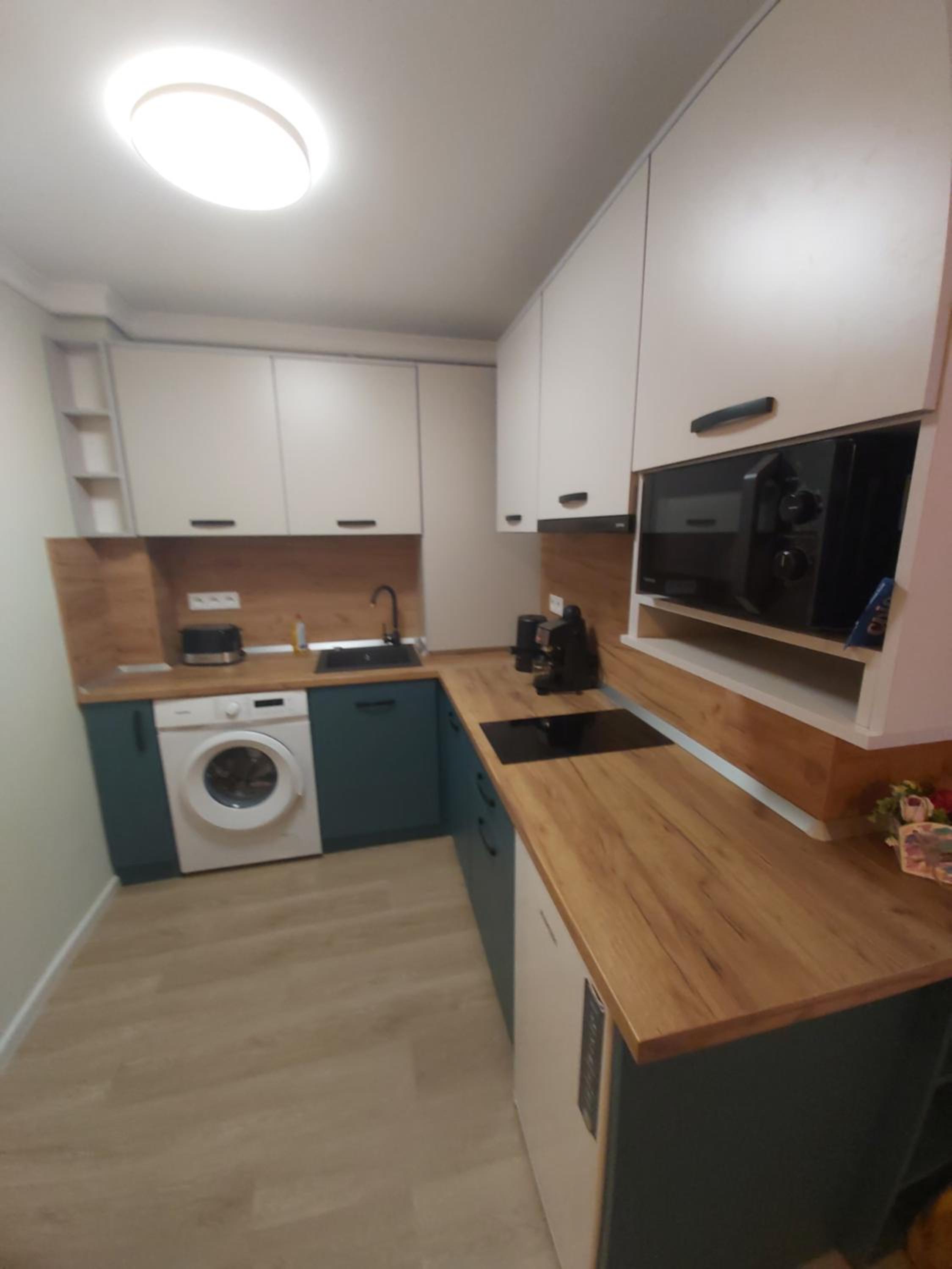 Gold Studio en Târgu-Mureş — kitchen