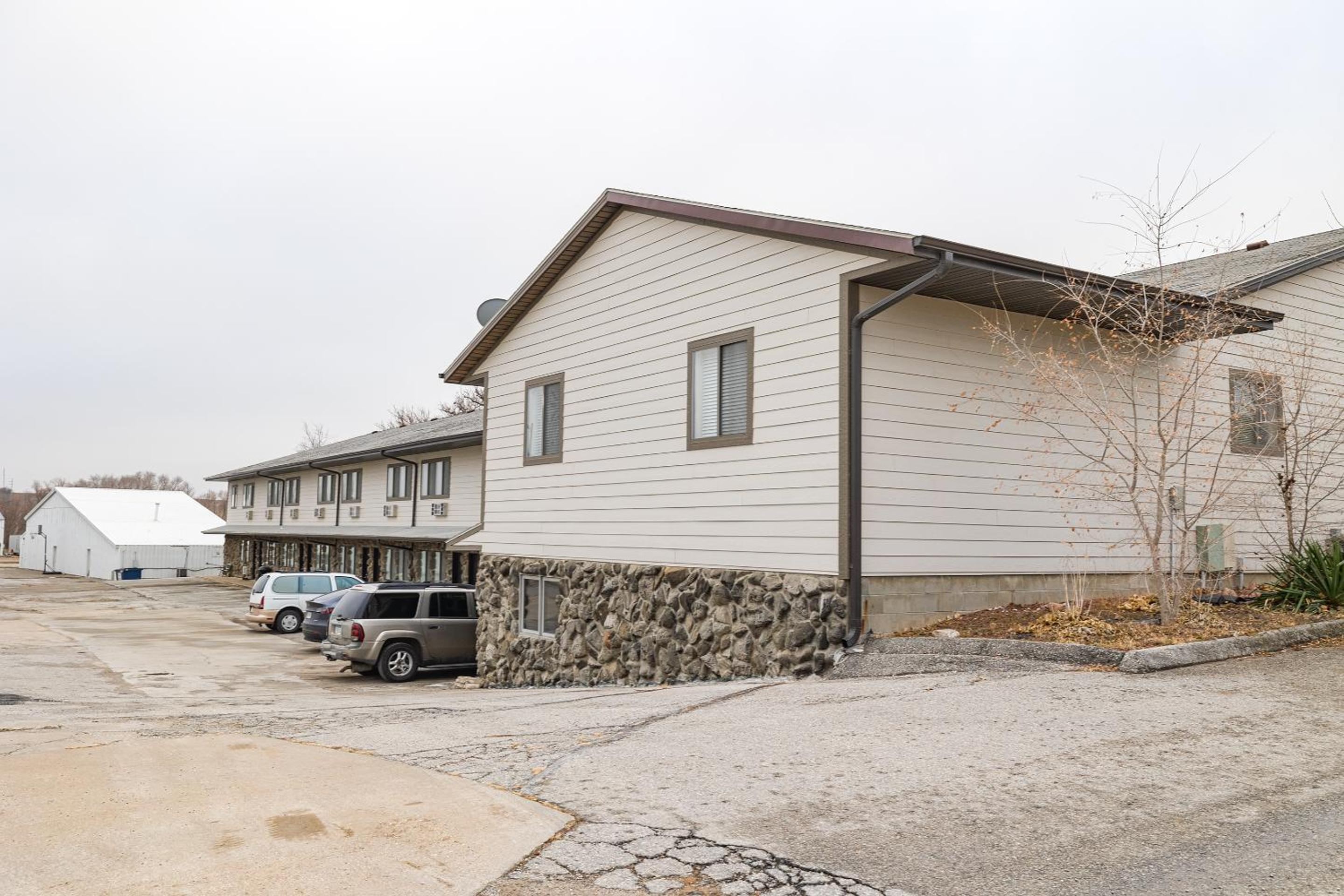 Harlan Inn and Suites By OYO Harlan - Property Image 41