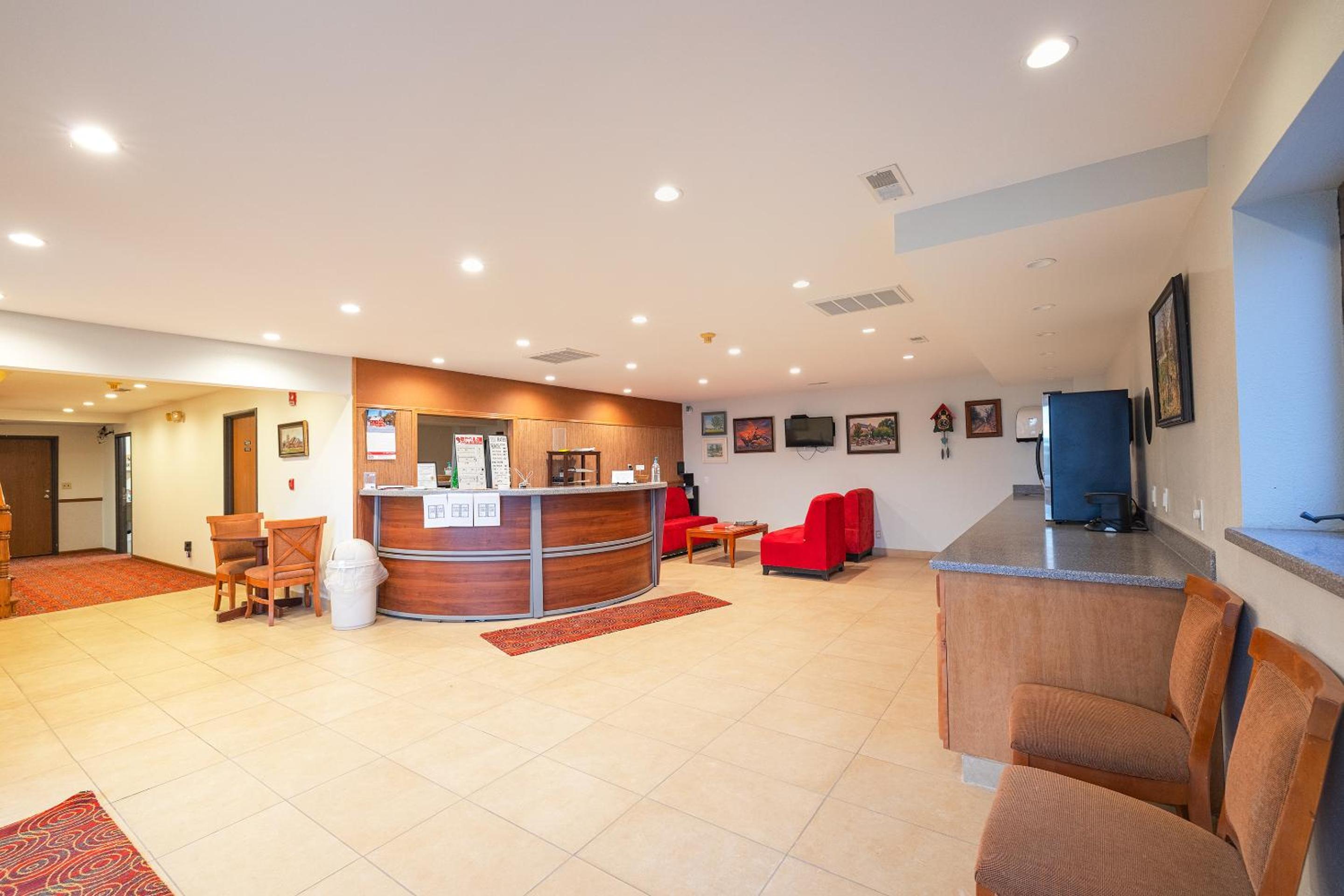 Harlan Inn and Suites By OYO Harlan - Property Image 42
