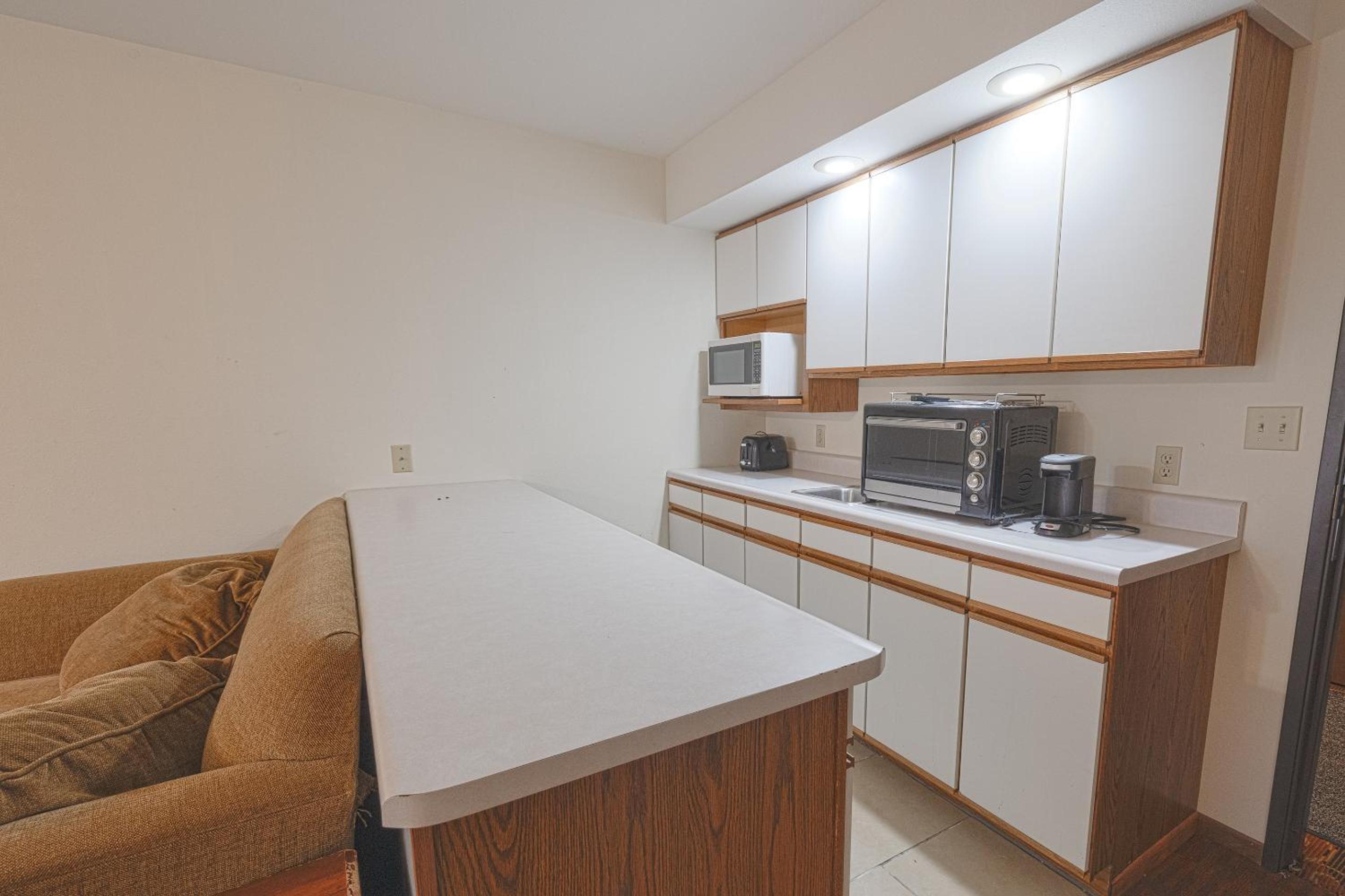 Harlan Inn and Suites By OYO Harlan - Property Image 11