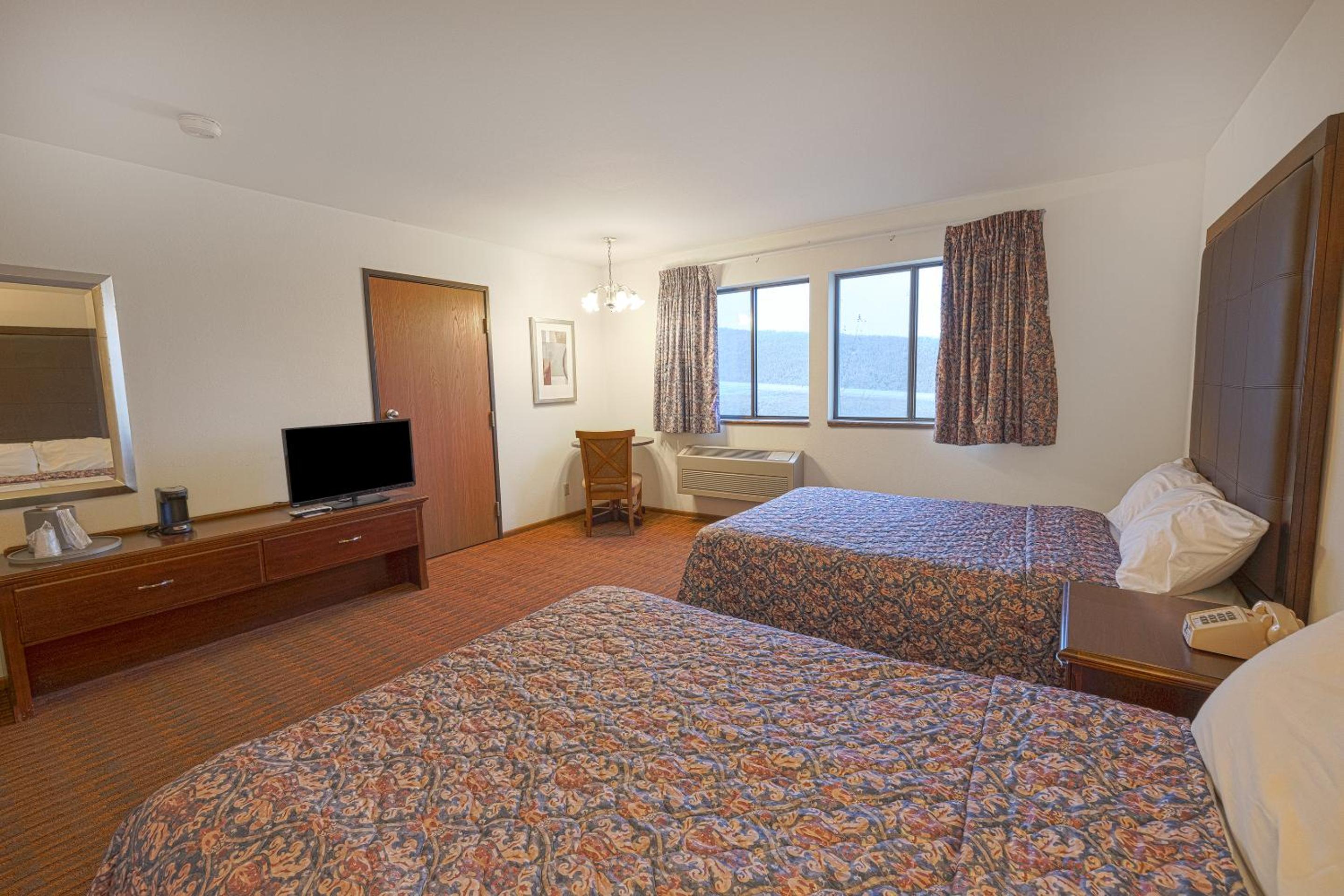 Harlan Inn and Suites By OYO Harlan - Property Image 8