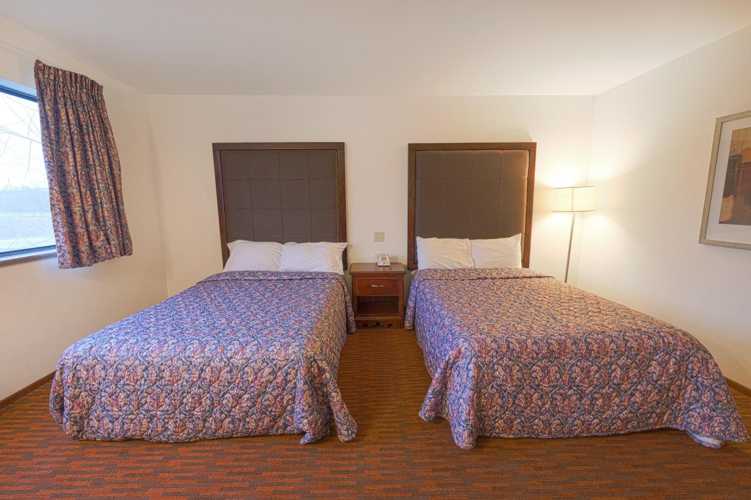 Harlan Inn and Suites By OYO Harlan - Property Image 35