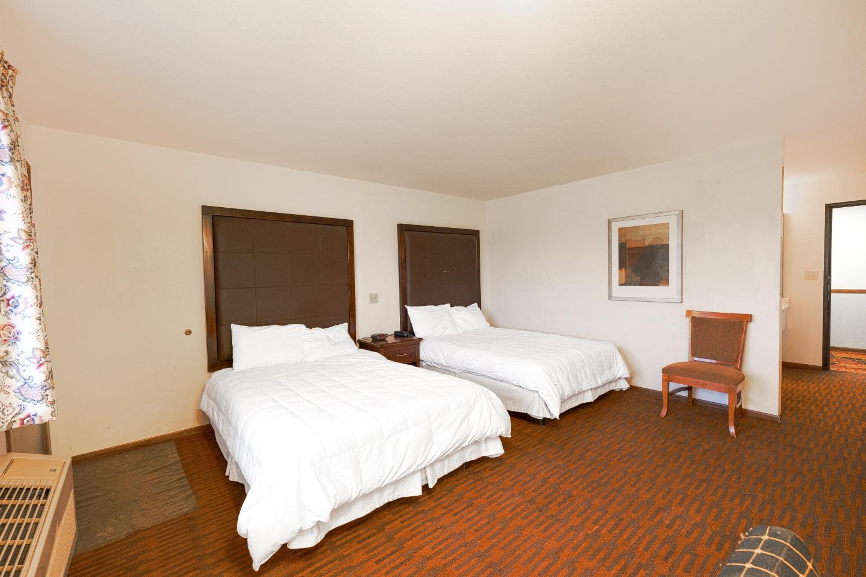 Harlan Inn and Suites By OYO Harlan - Property Image 27