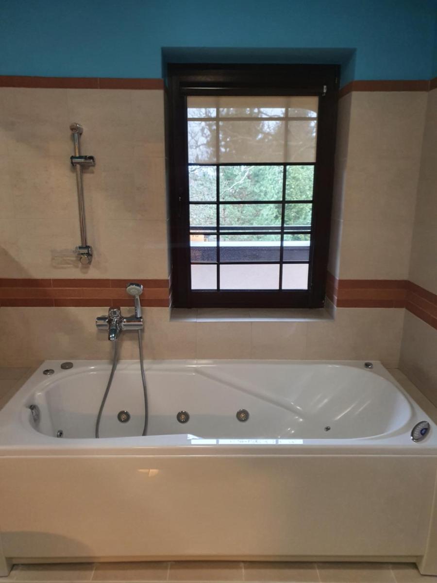 Jacuzzi