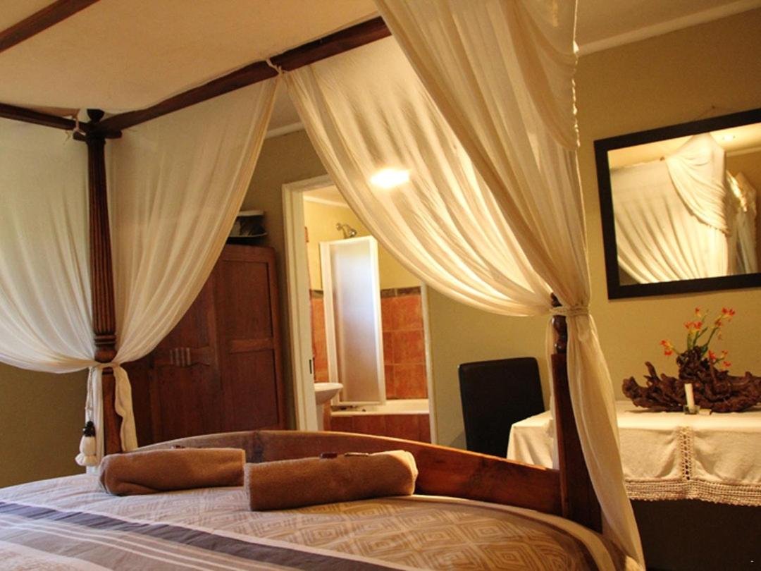 Emahlathini Guest Farm