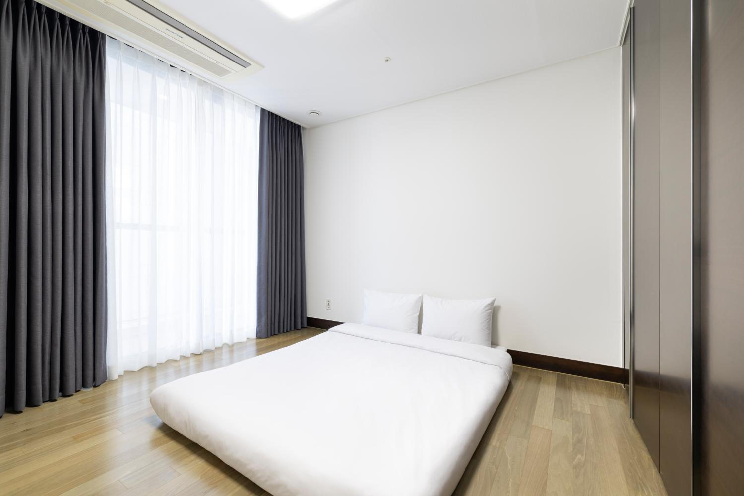 Pale De Cz Condo