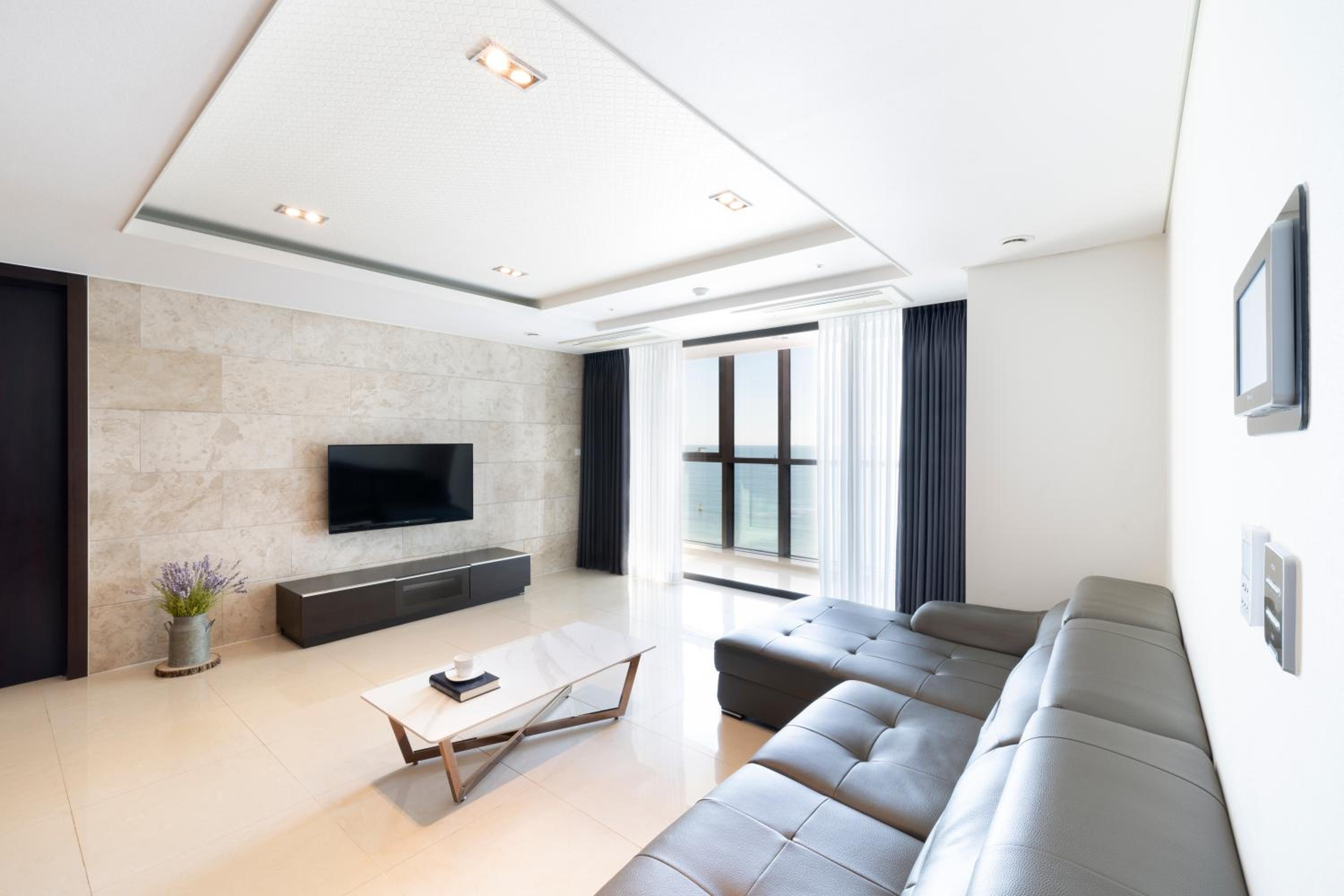 Pale De Cz Condo
