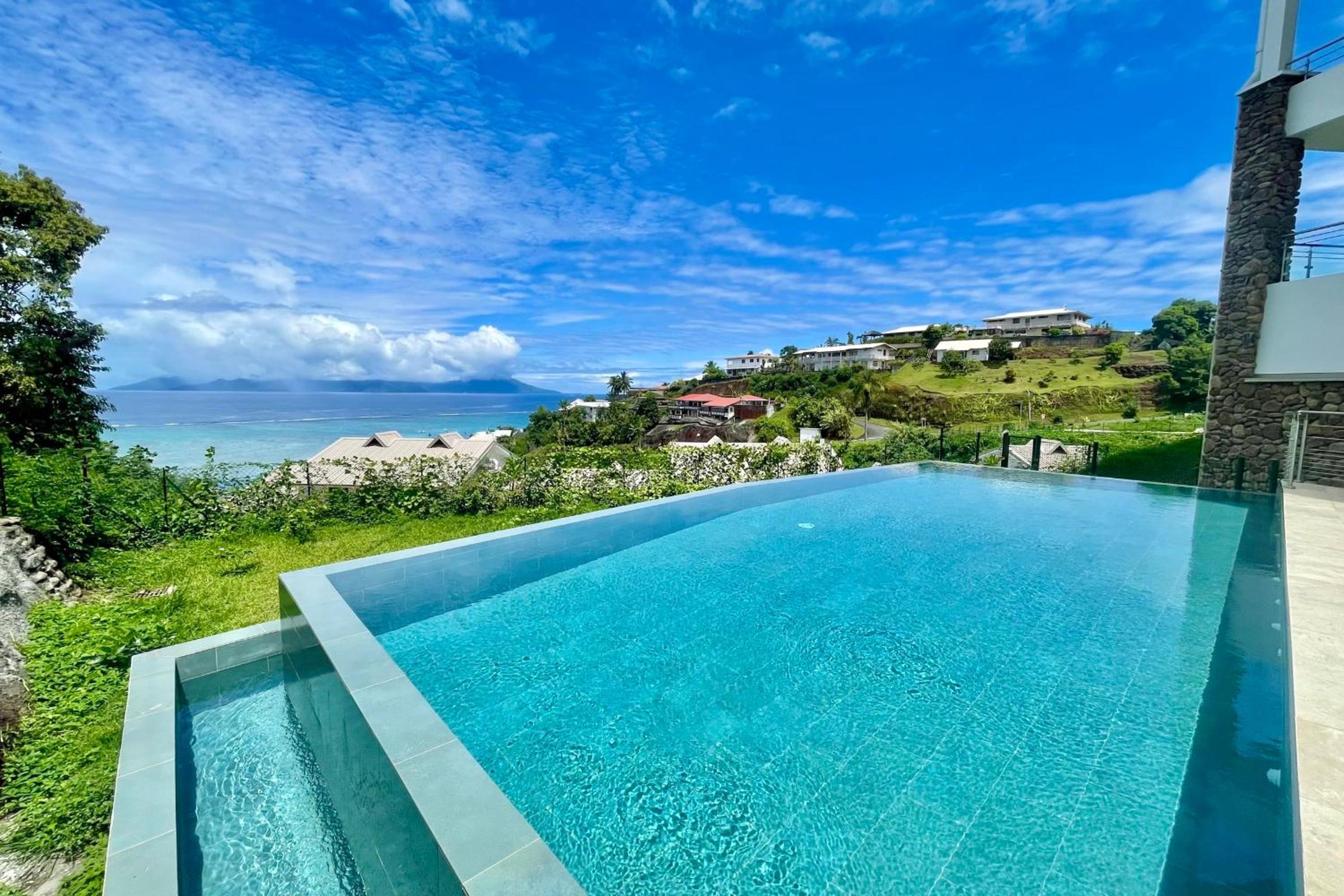 Tetavake Sunset stunning 2 bedroom condo with Moorea view pool and WiFi view 3