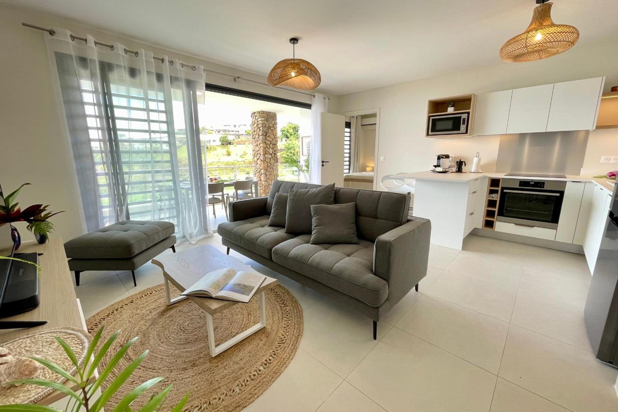 Tetavake Sunset stunning 2 bedroom condo with Moorea view pool and WiFi view 2