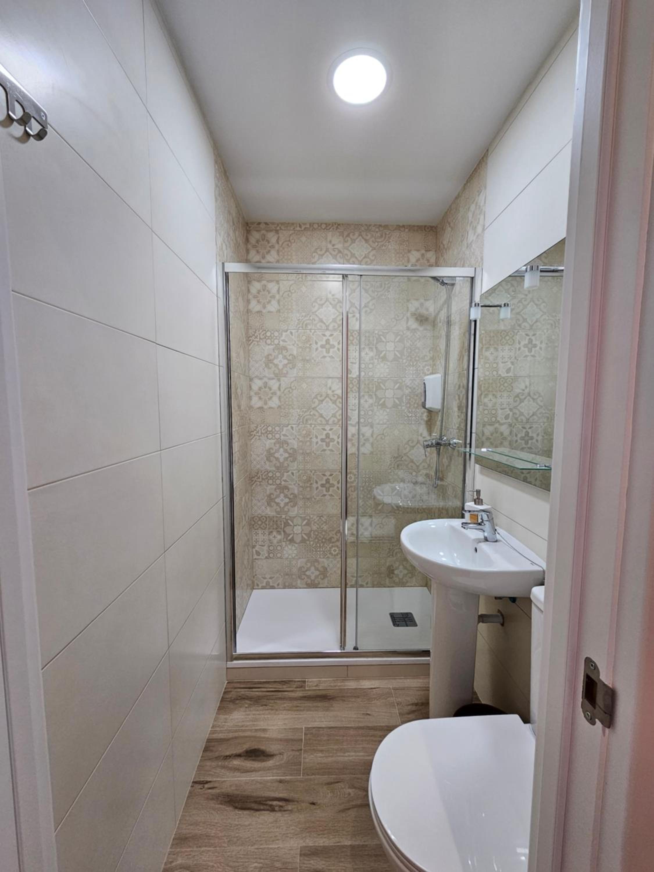 HOSTAL ANDREA GRANVIA