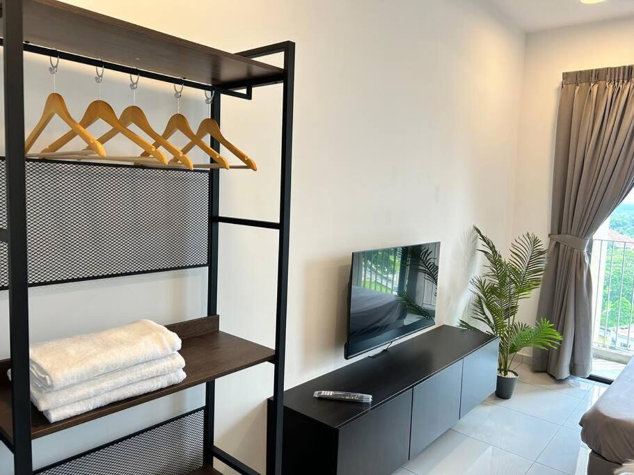 Skytrees Bukit Indah by HCK Dualkey-Unit 2Pax 4Pax