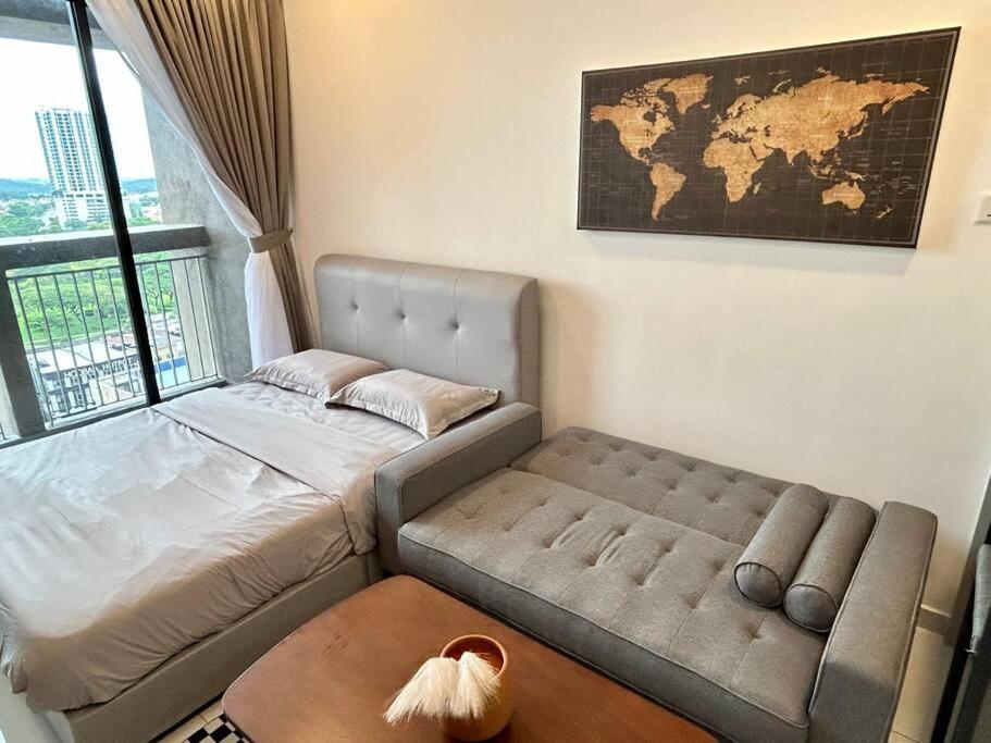 Skytrees Bukit Indah by HCK Dualkey-Unit 2Pax 4Pax