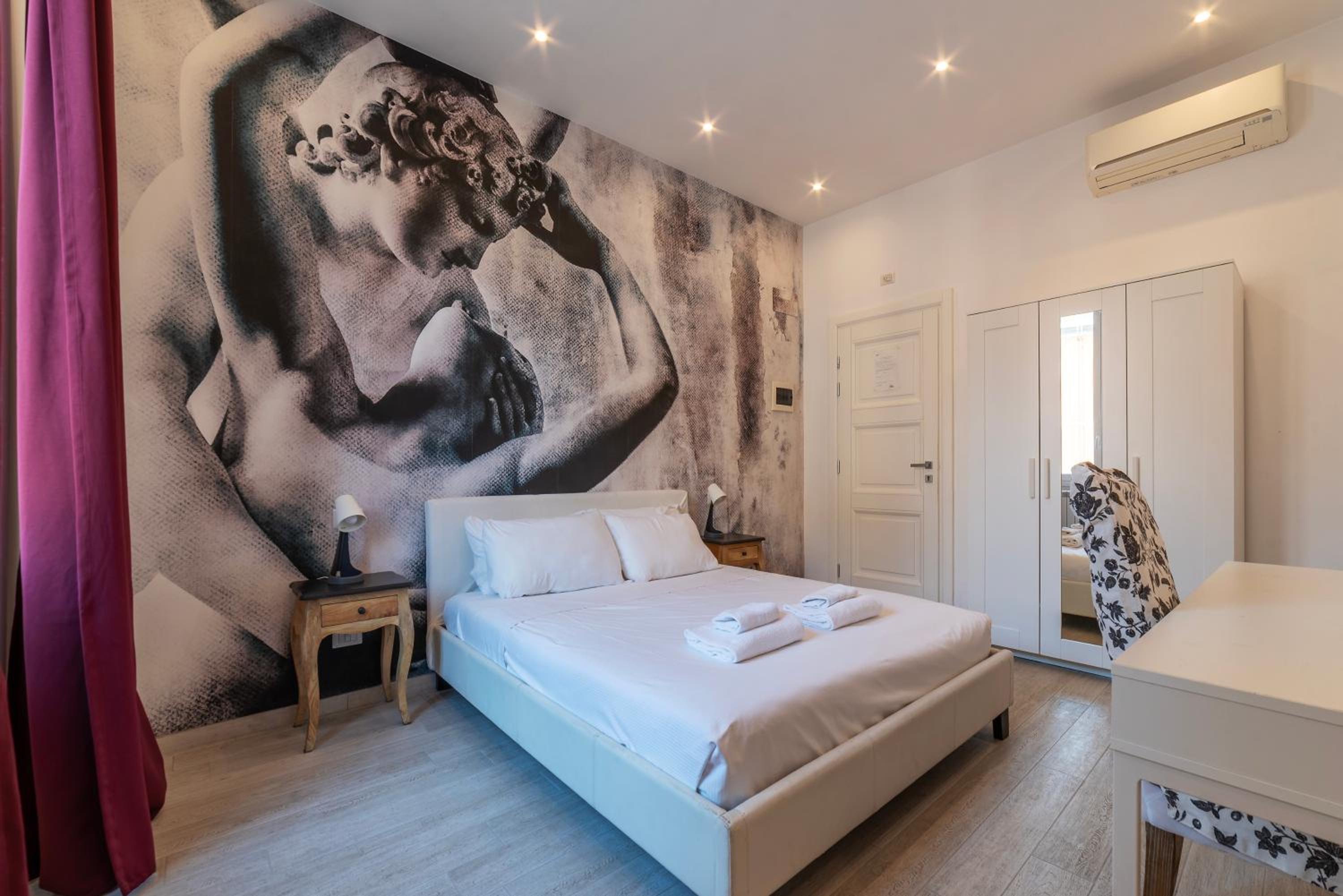 Major 93 Guesthouse