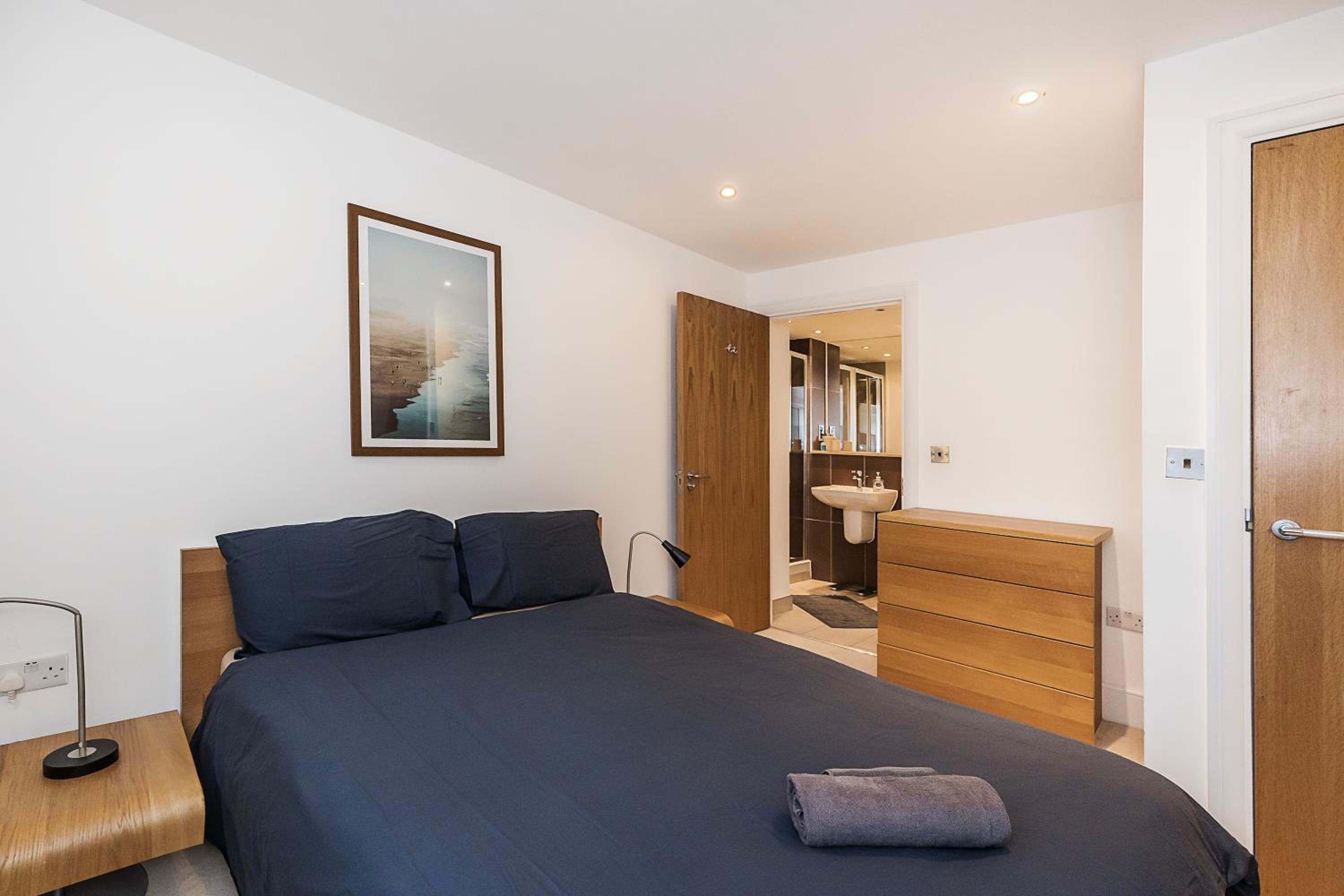 Urban Oasis with Views in Old St