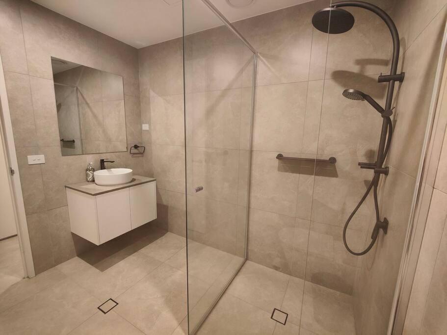 Brand New 2B1B Apt @ Inner North of Canberra