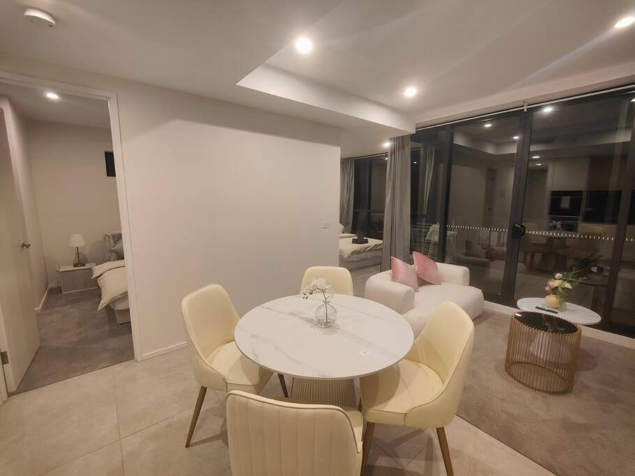 Brand New 2B1B Apt @ Inner North of Canberra