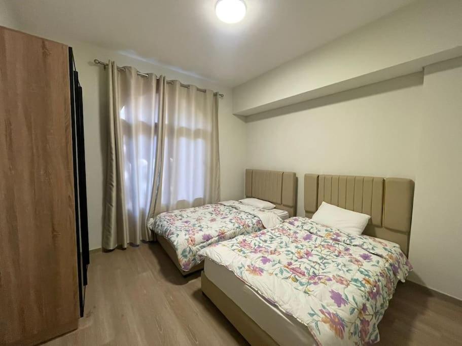 Access-Apartment with garden and shared pool