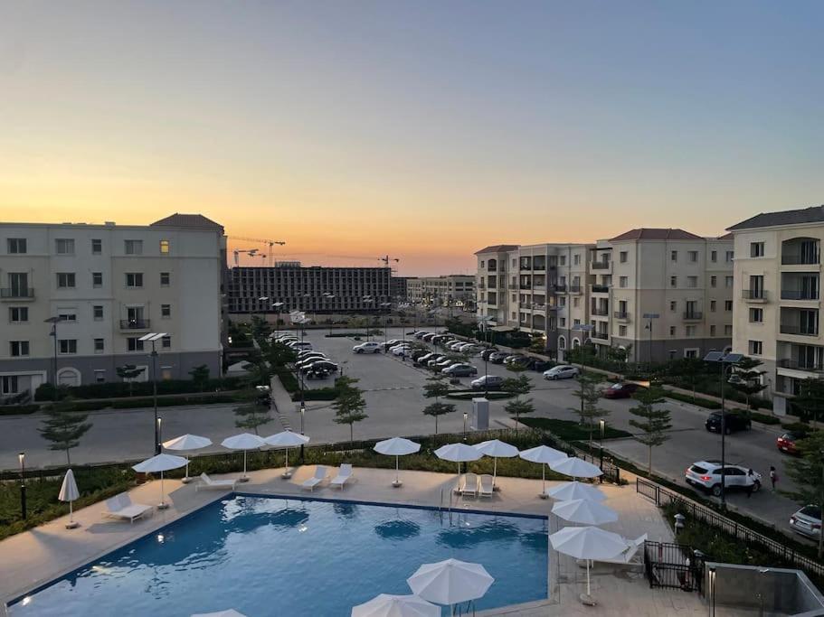 Access-Apartment with garden and shared pool