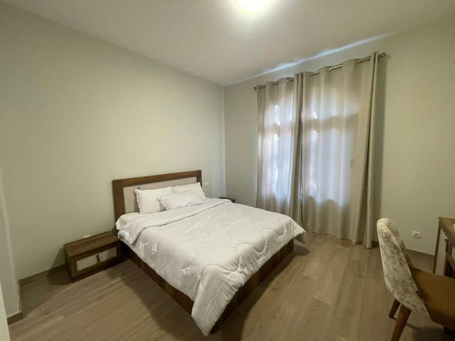 Access-Apartment with garden and shared pool
