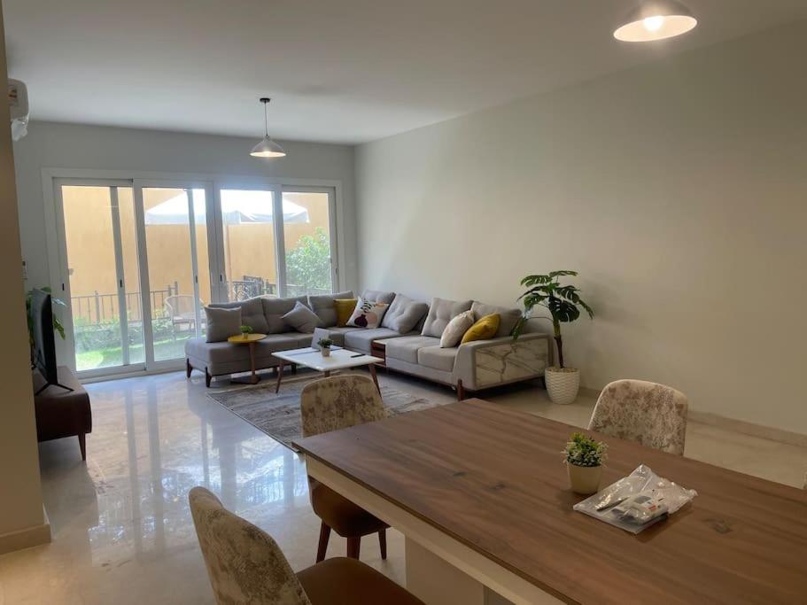 Access-Apartment with garden and shared pool
