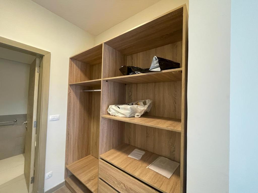 Access-Apartment with garden and shared pool