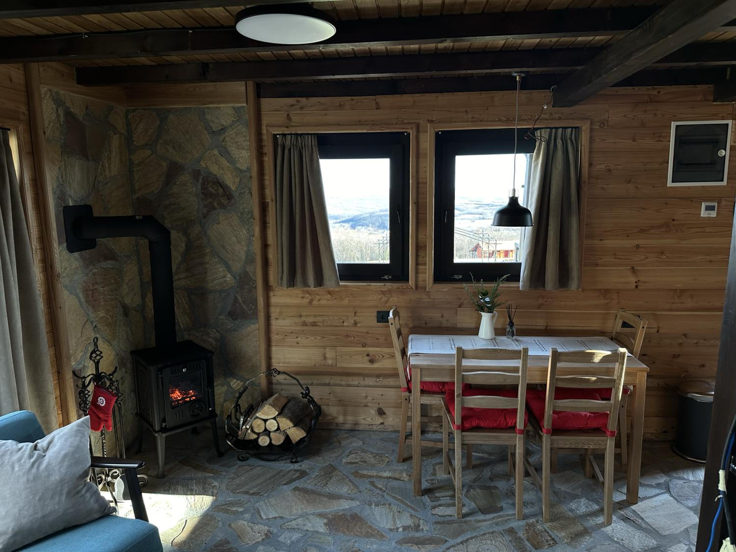 Photo 13