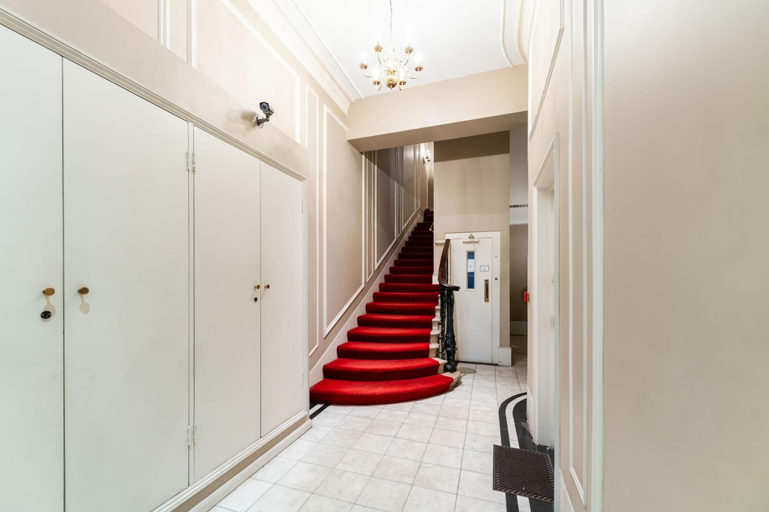 Luxury One Bedroom Mezzanine in Paddington