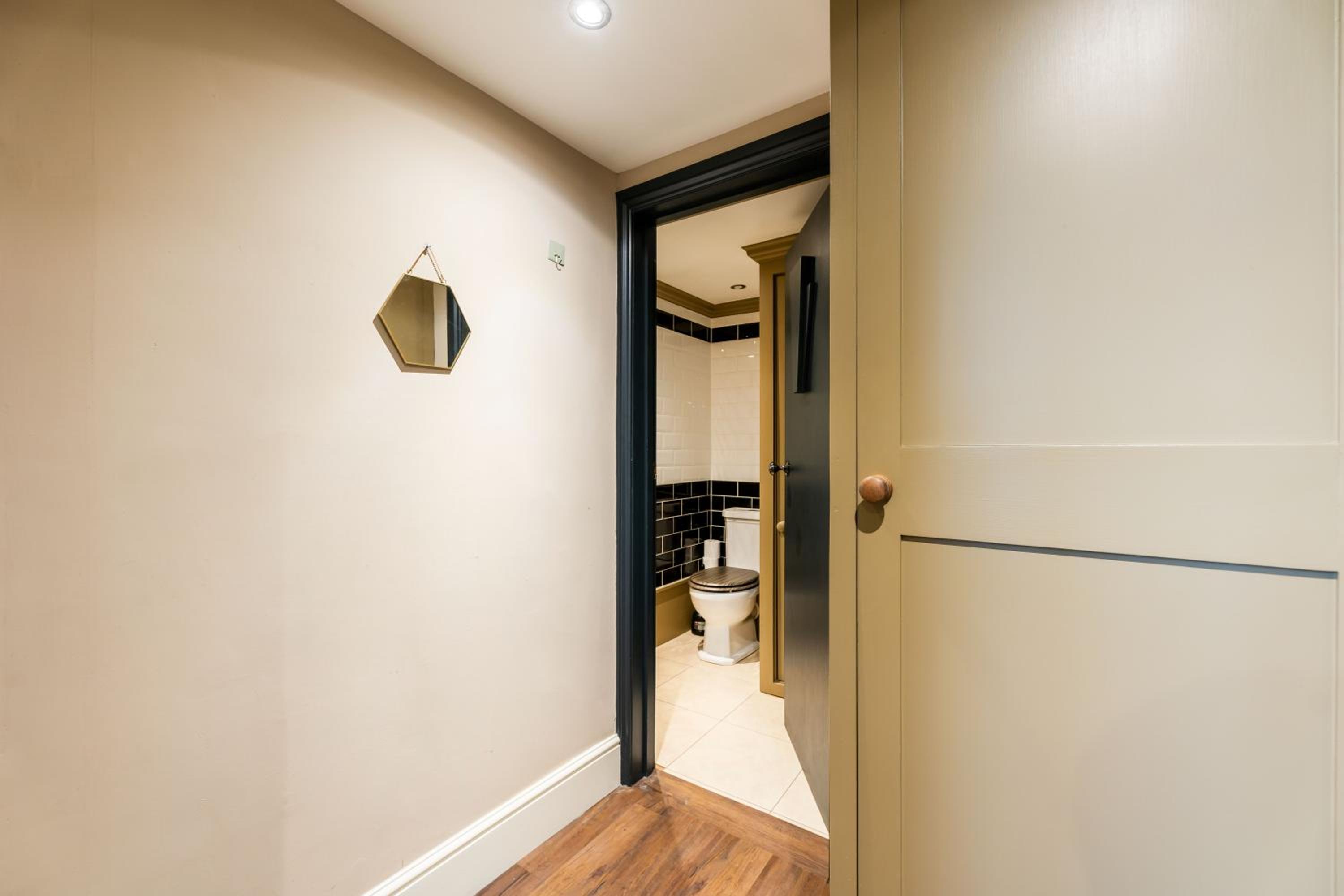 Luxury One Bedroom Mezzanine in Paddington